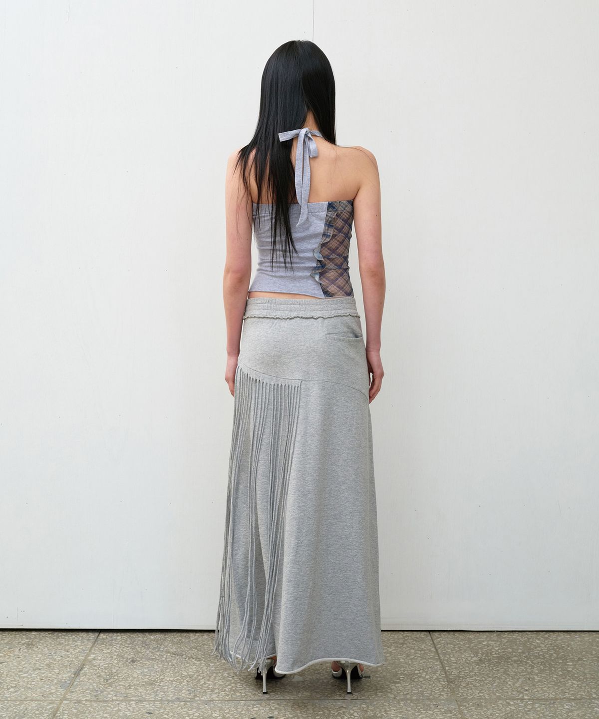 더바이닐하우스(THEVINYLHOUSE) MIXED HALTERNECK TOP (W) GREY