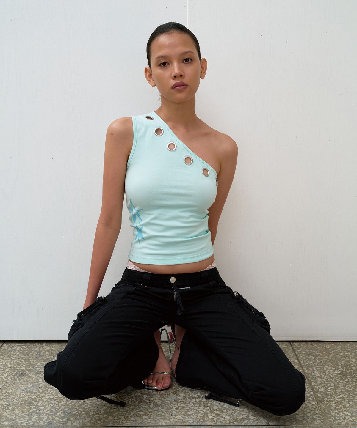 더바이닐하우스(THEVINYLHOUSE) EYELET ONE SHOULDER SLEEVELESS (W) MINT