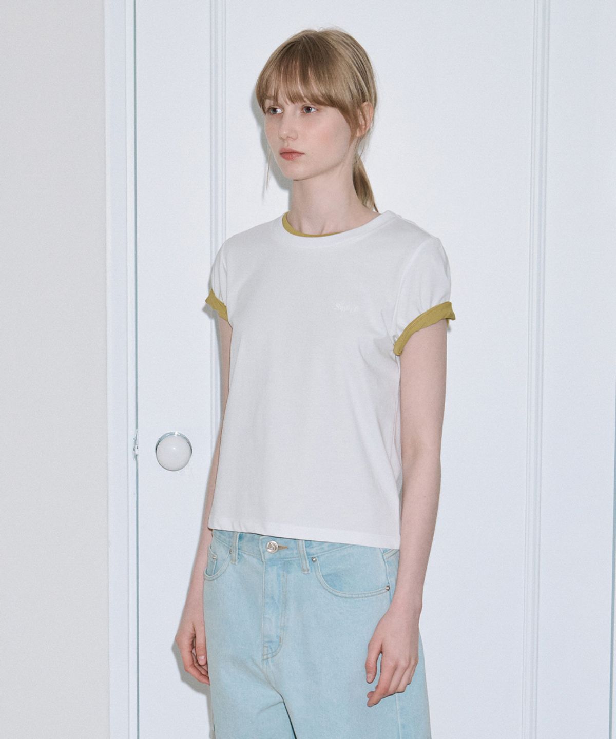 시눈(SINOON) Logo Basic T-Shirt (White)