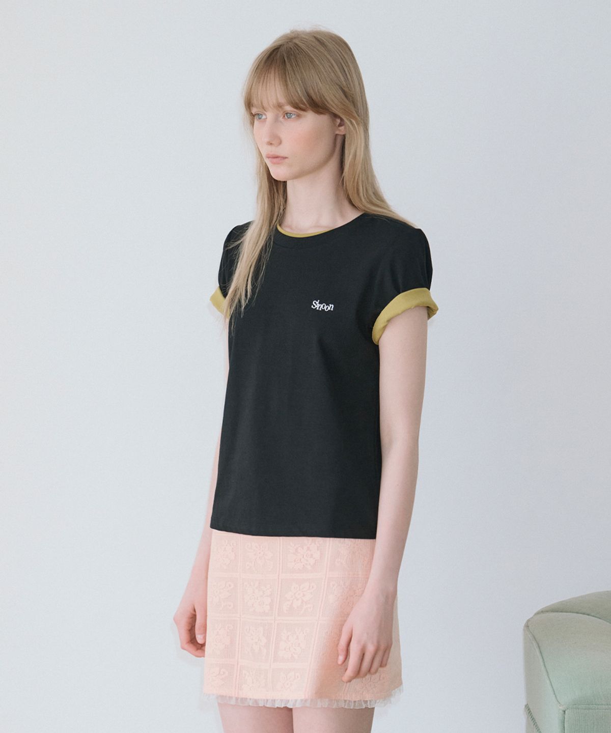 시눈(SINOON) Logo Basic T-Shirt (Black)
