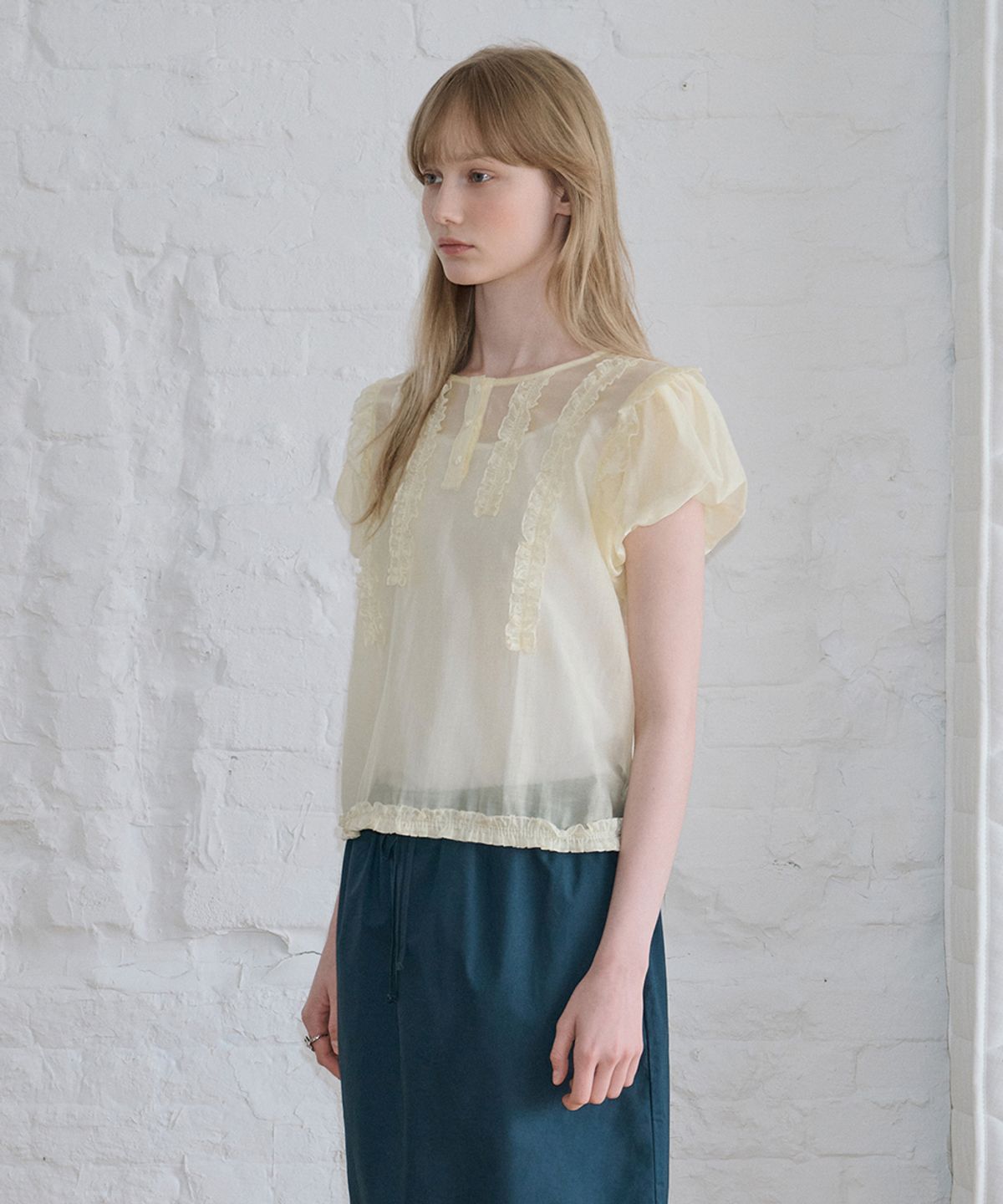 시눈(SINOON) Babydoll Frill Blouse (Yellow)