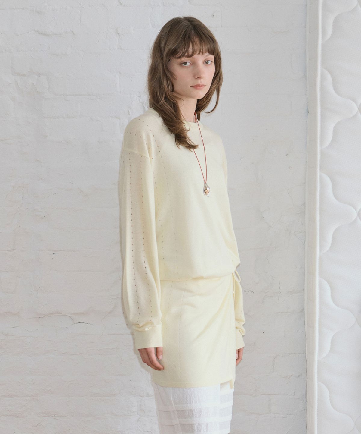 시눈(SINOON) Sheer Logo Long Sleeve Knit Pullover (Lemon Yellow)