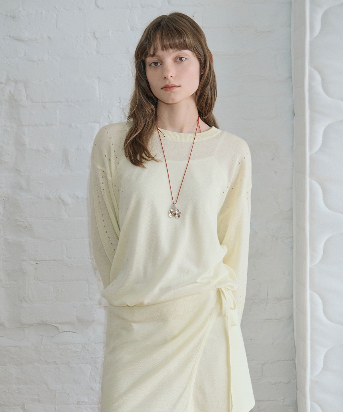 시눈(SINOON) Sheer Logo Long Sleeve Knit Pullover (Lemon Yellow)