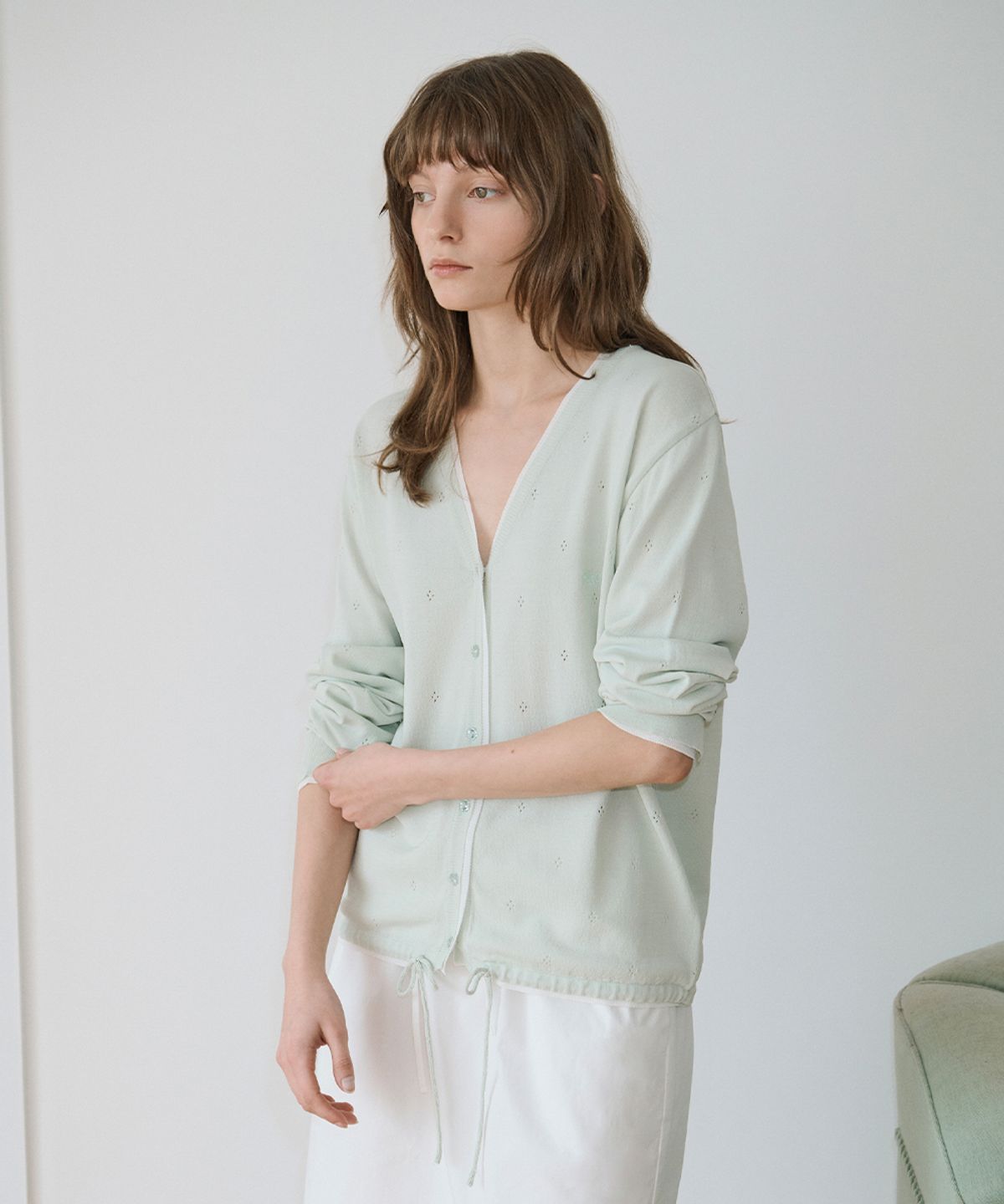 시눈(SINOON) V Neck String Punching Cardigan (Light Green)