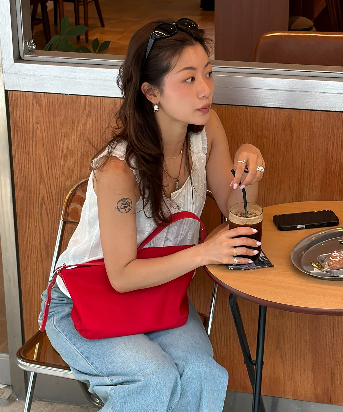 오스트카카(OSTKAKA) 웨이브 더블 버클 숄더 레드