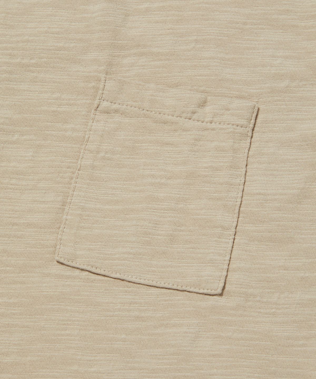 스웨이드(SUADE) TEXTURED POCKET TEE [BEIGE]
