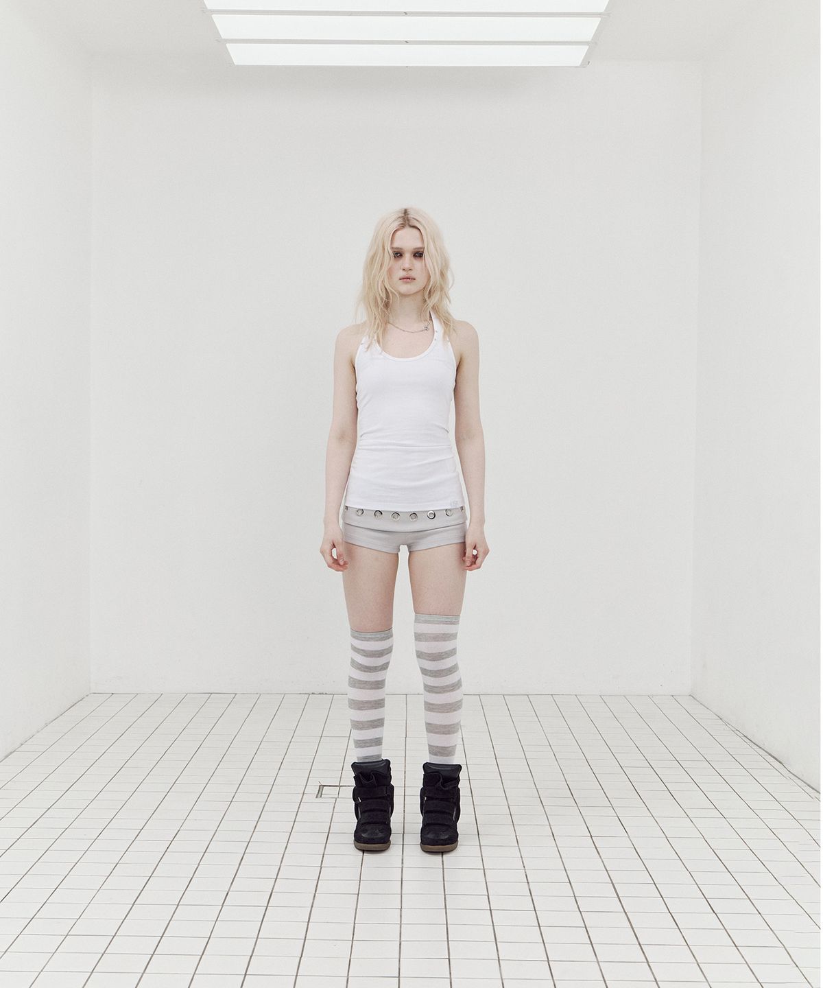 셋업이엑스이(SETUP-EXE) BASIC HALTERNECK TOP / WHITE
