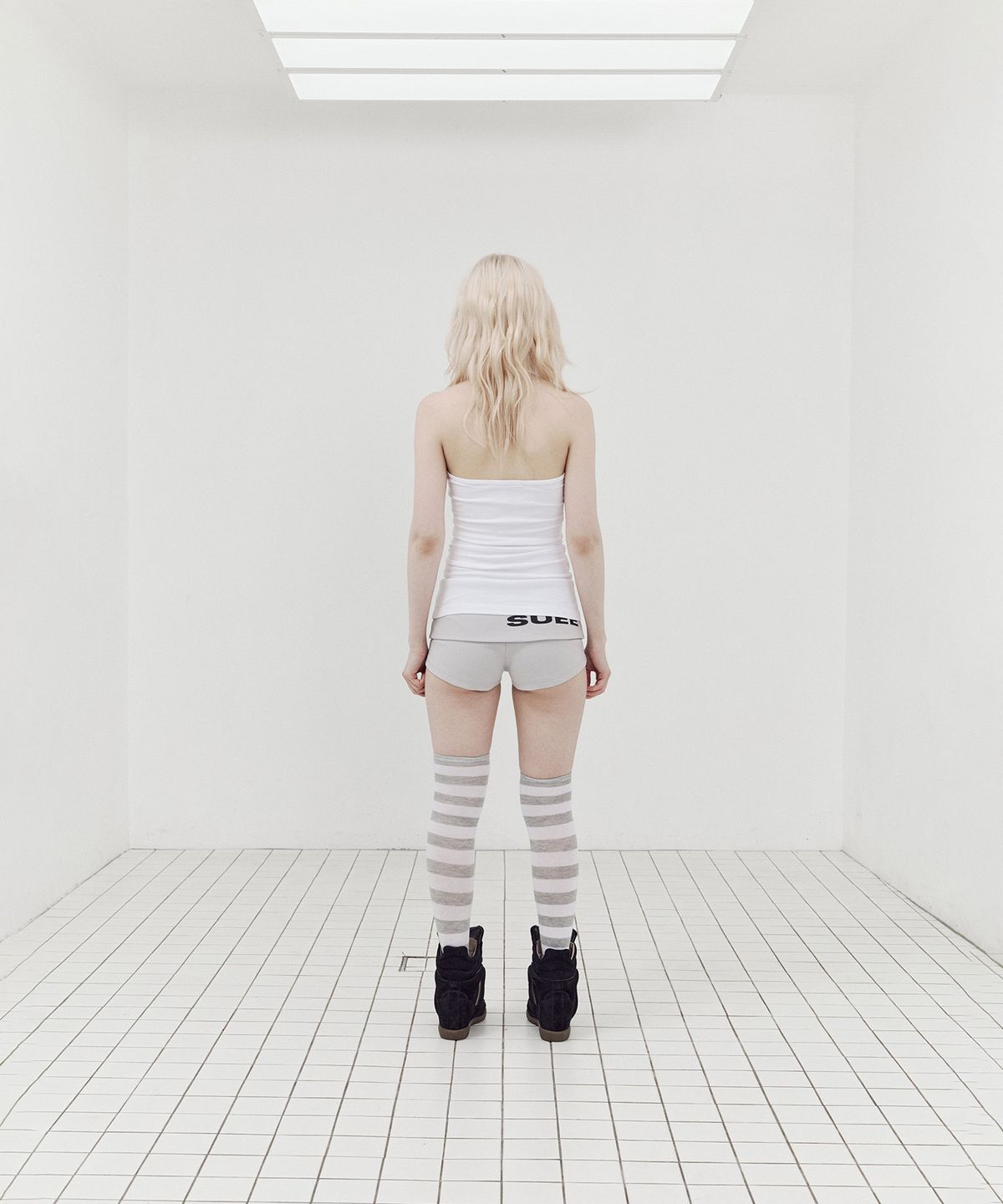 셋업이엑스이(SETUP-EXE) BASIC HALTERNECK TOP / WHITE