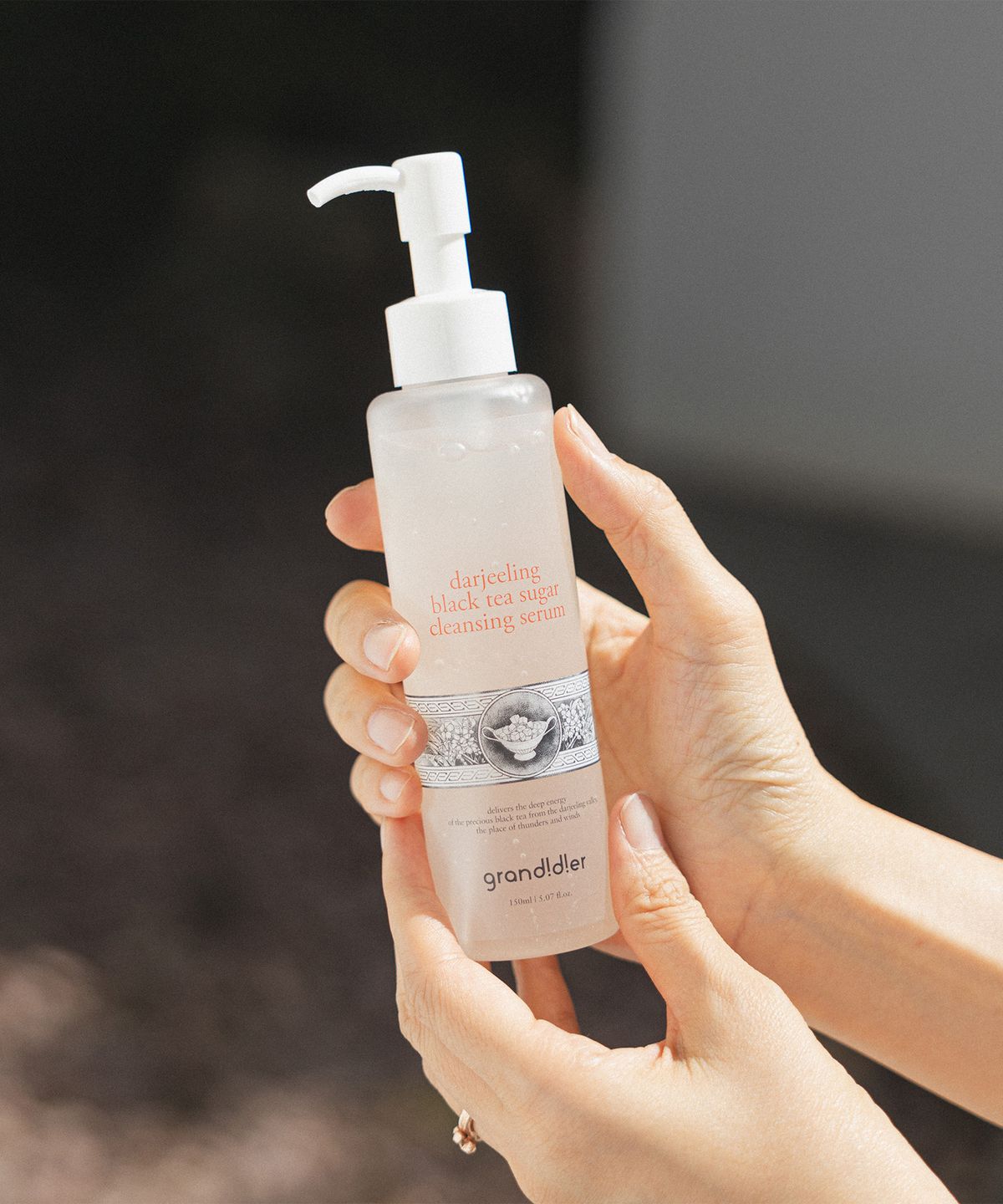 그란디디에(GRANDIDIER) 블랙티 슈가 약산성 저자극 클렌징 세럼 150ml