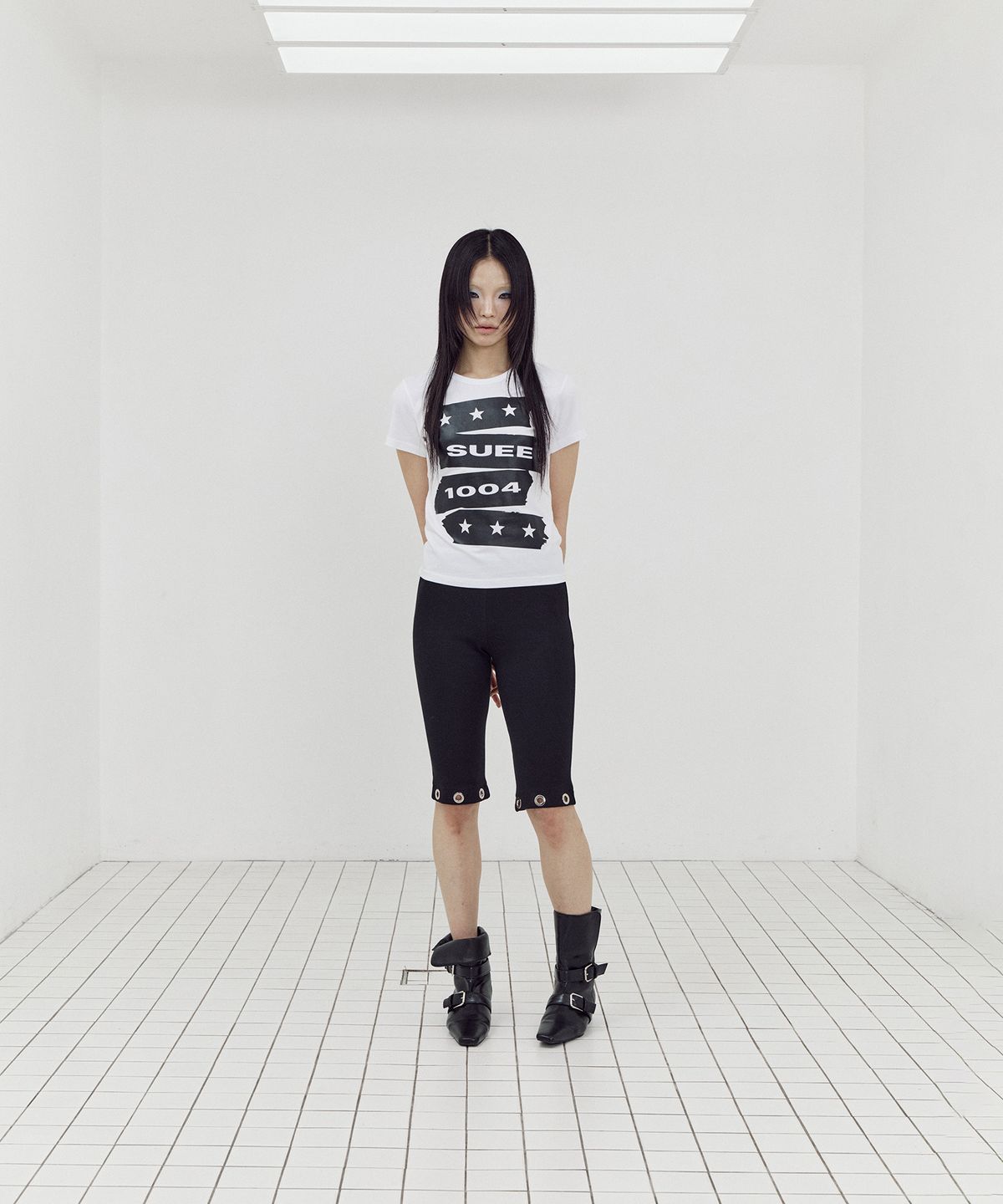 셋업이엑스이(SETUP-EXE) EYELET CAPRI LEGGINGS / BLACK