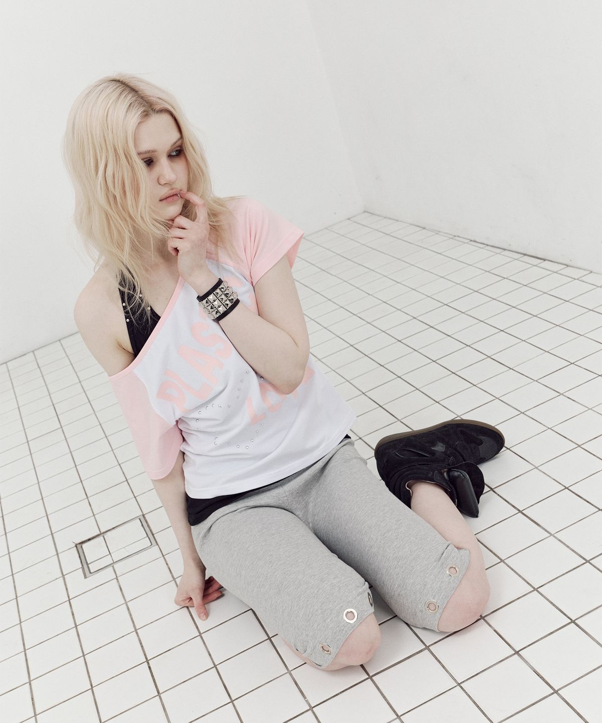 셋업이엑스이(SETUP-EXE) EYELET CAPRI LEGGINGS / MELANGE GRAY