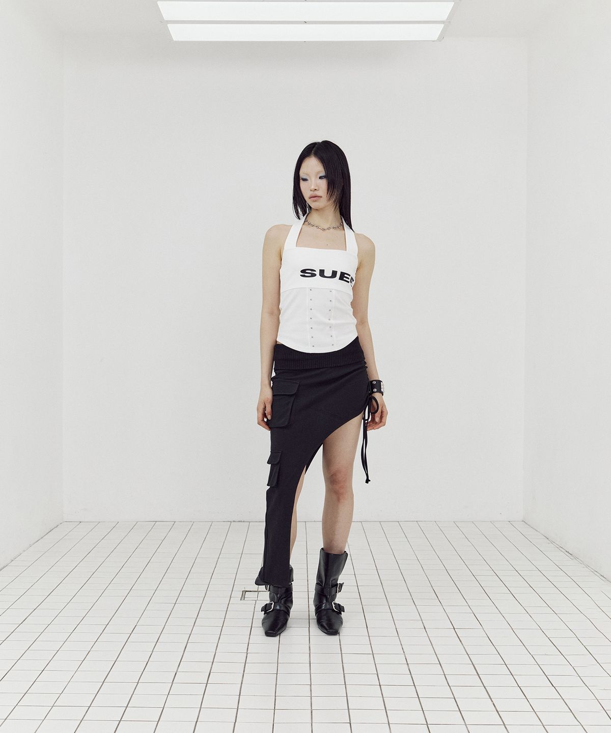 셋업이엑스이(SETUP-EXE) RIFLE CARGO SKIRT / BLACK