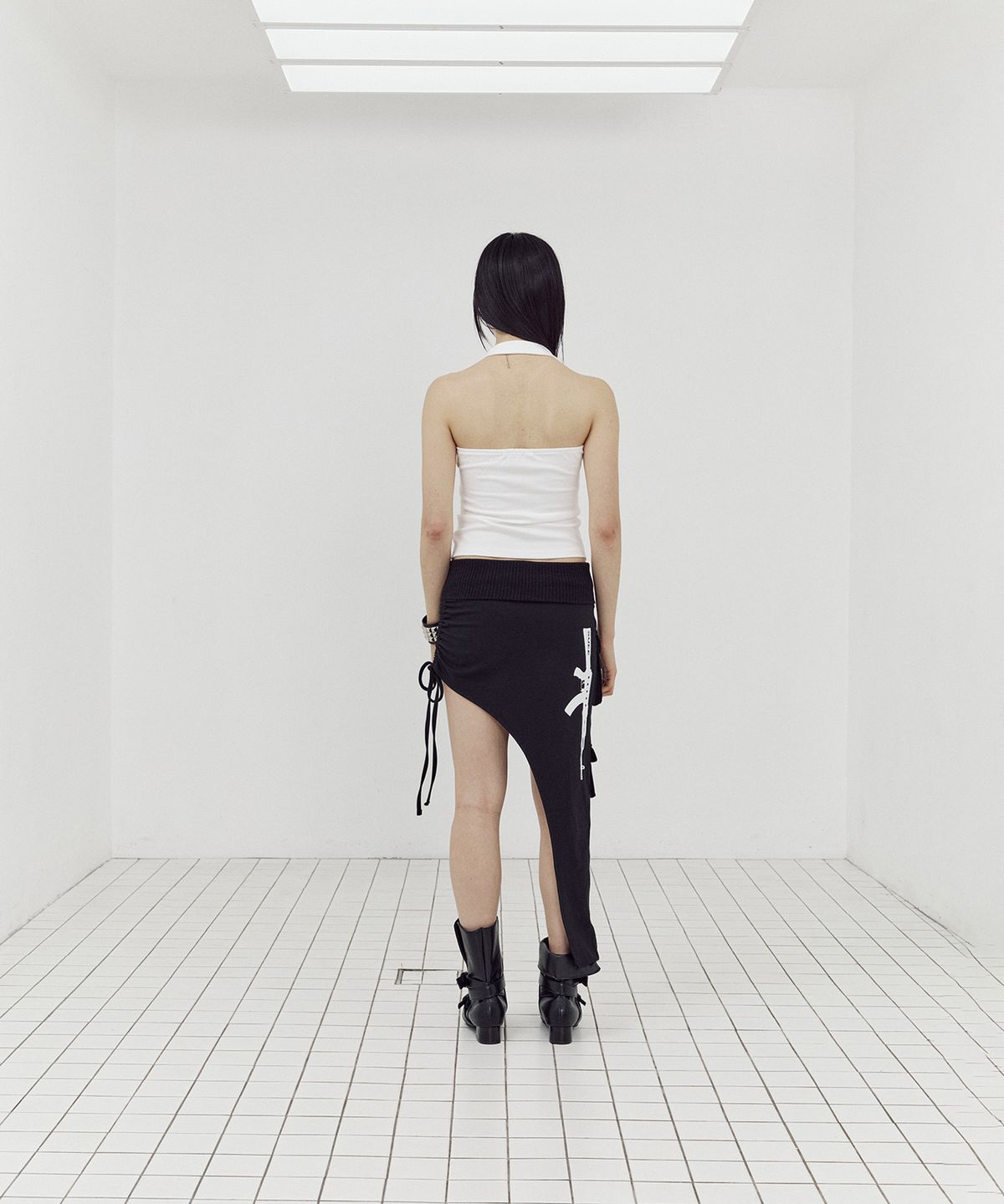셋업이엑스이(SETUP-EXE) RIFLE CARGO SKIRT / BLACK
