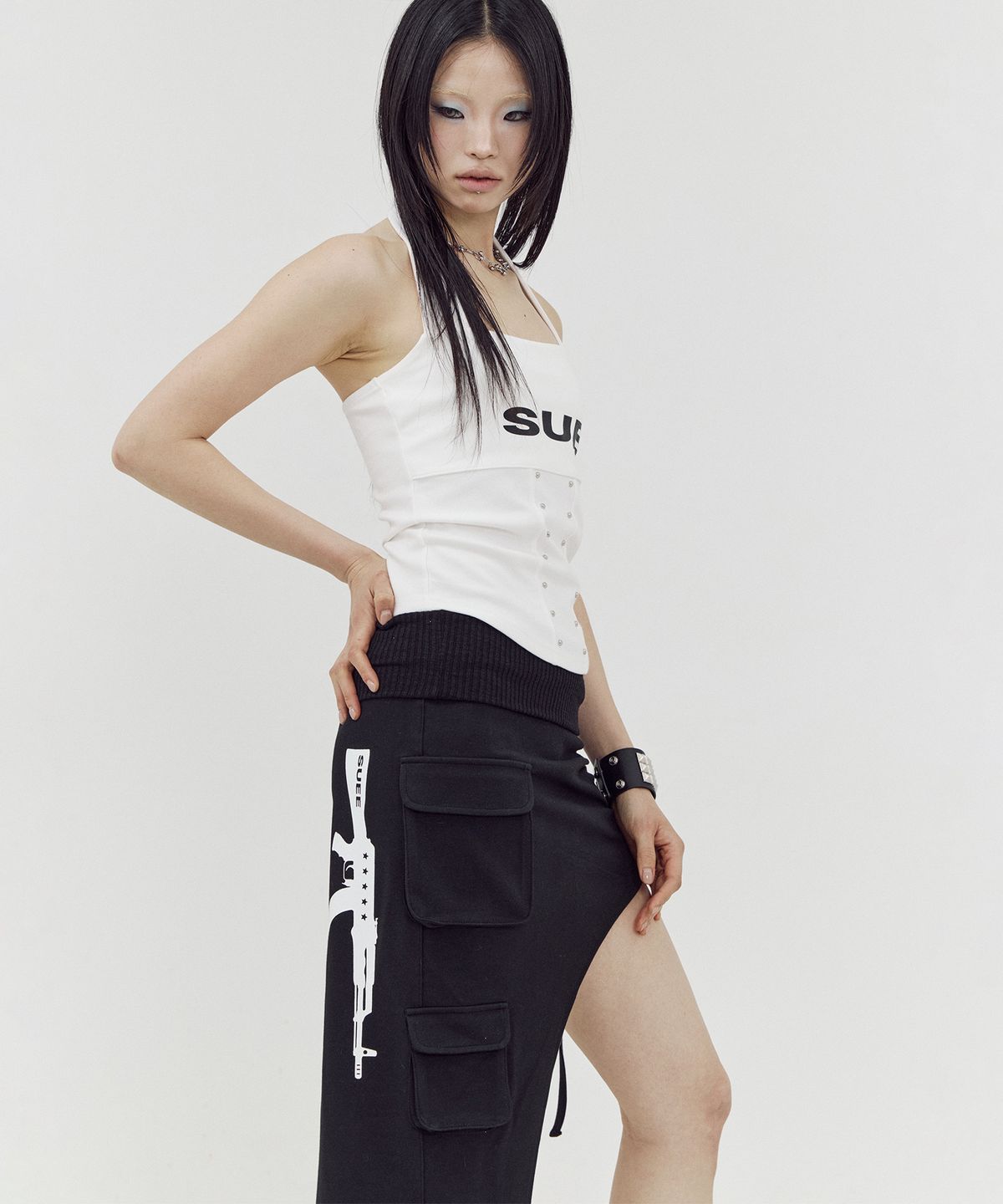 셋업이엑스이(SETUP-EXE) RIFLE CARGO SKIRT / BLACK