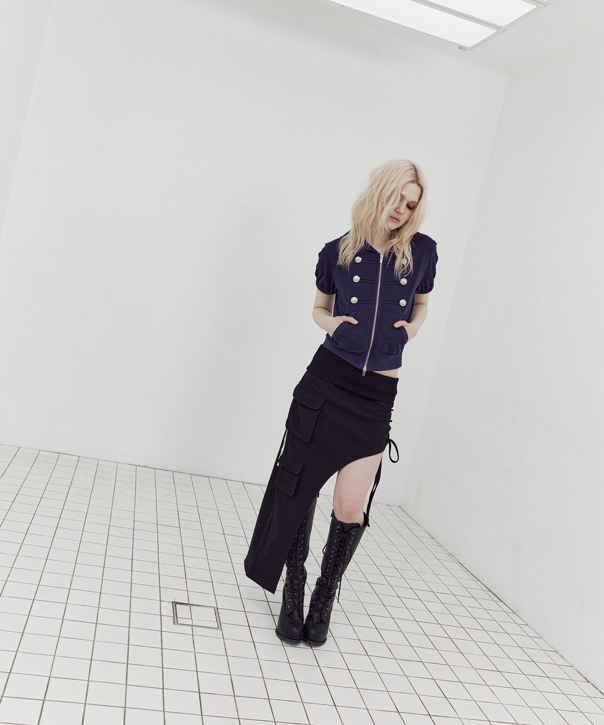 셋업이엑스이(SETUP-EXE) RIFLE CARGO SKIRT / BLACK