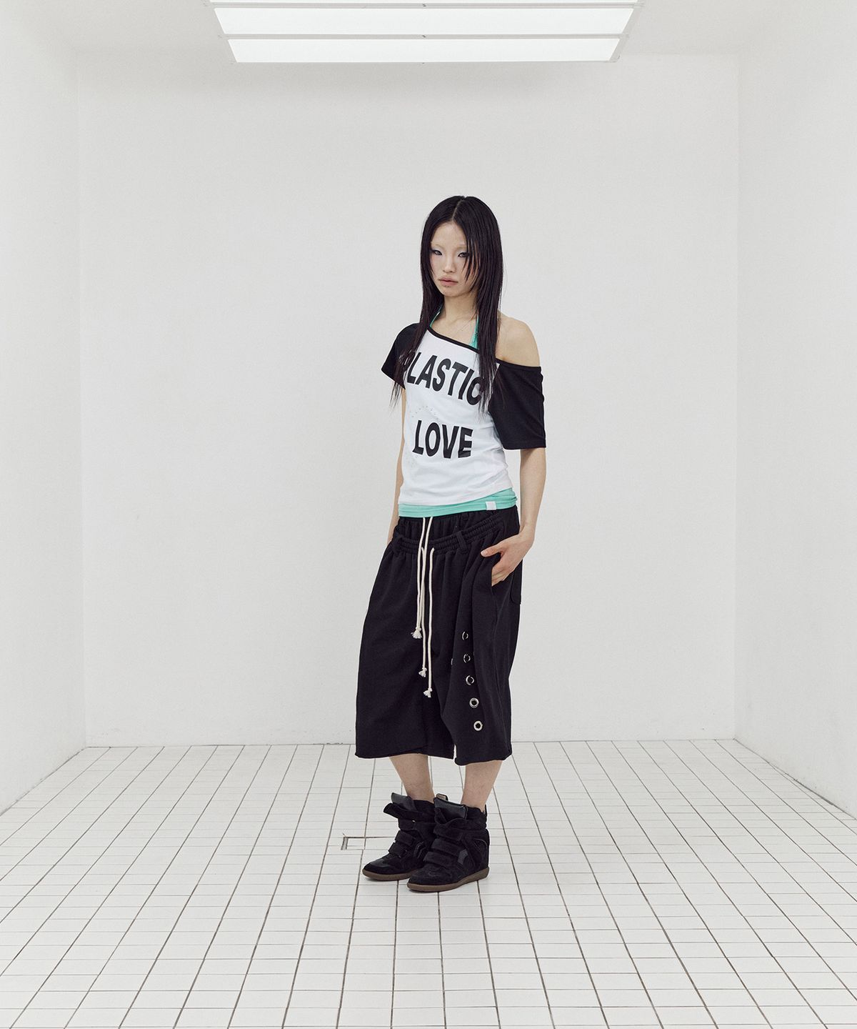 셋업이엑스이(SETUP-EXE) DOUBLE LAYERED BERMUDA PANTS / BLACK