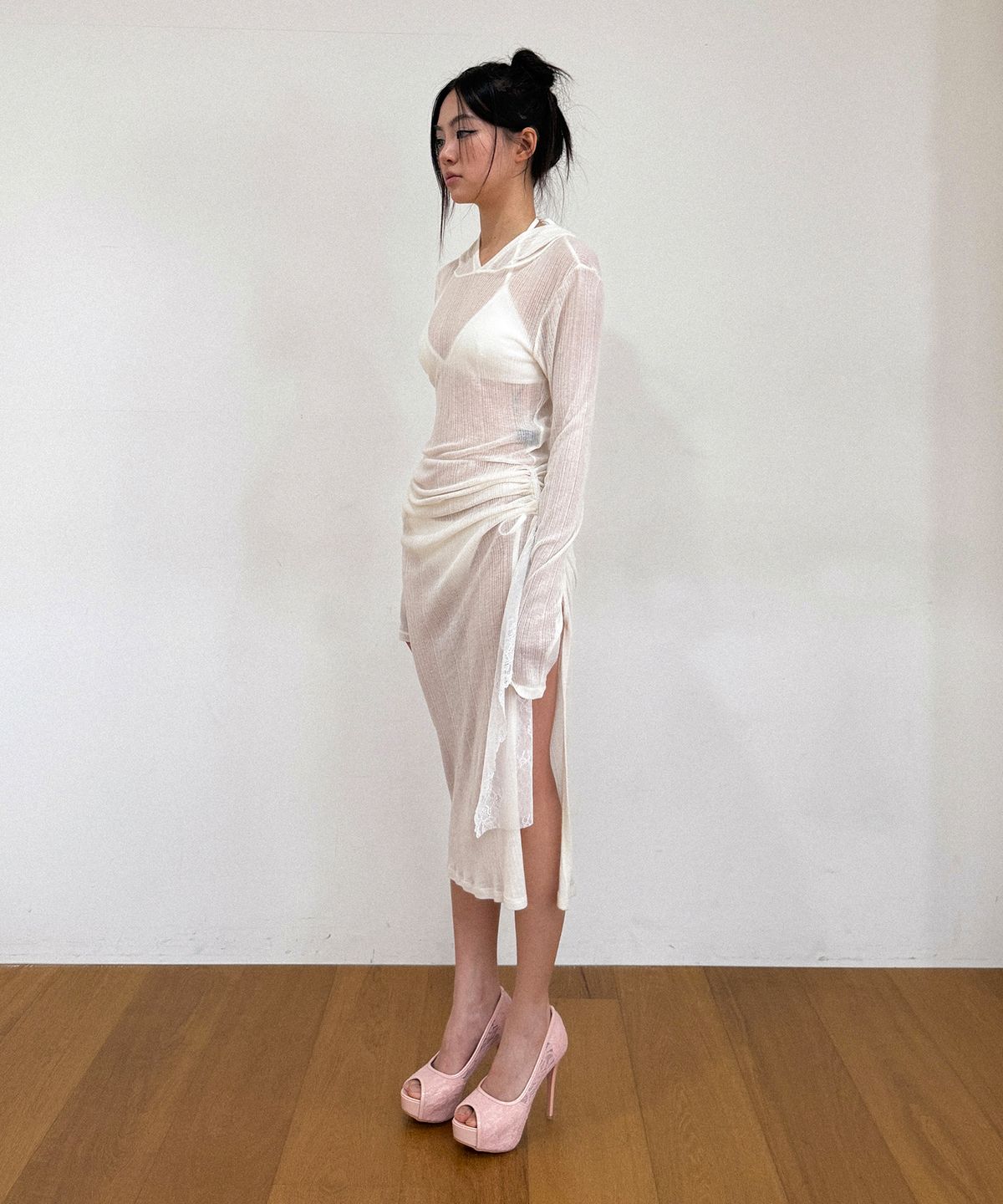 비나제이(VINAJ) 레이스 셔링믹스 후드 시스루 원피스 (White)