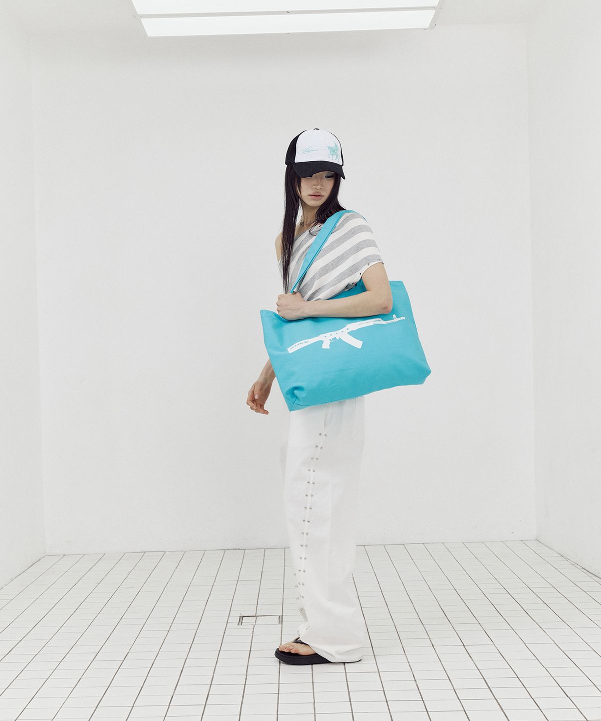 셋업이엑스이(SETUP-EXE) BULLET HOLE SHOPPER BAG / BLUE