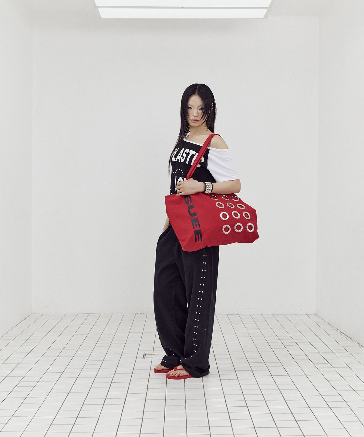 셋업이엑스이(SETUP-EXE) BULLET HOLE SHOPPER BAG / RED