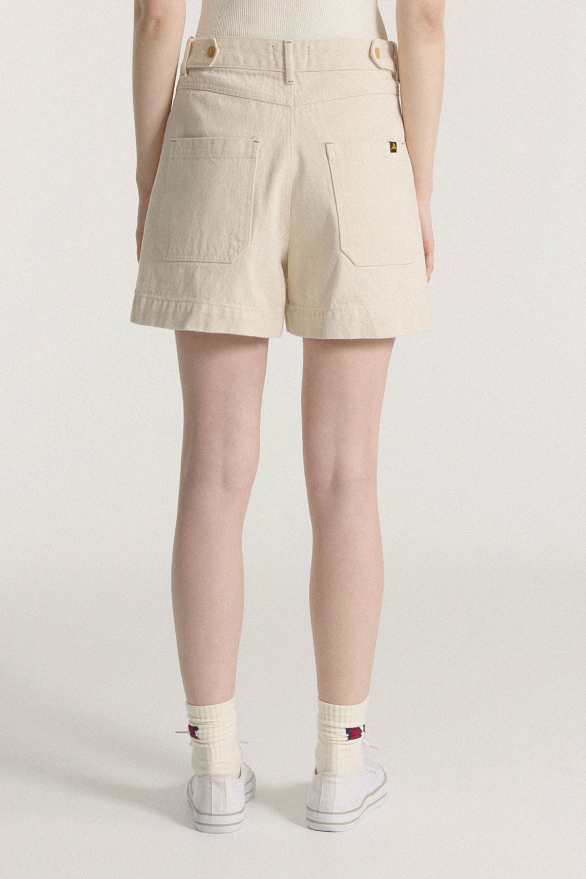 르몽생미셸(LE MONT ST MICHEL) Vintage High-Waisted Denim Shorts_Ivory