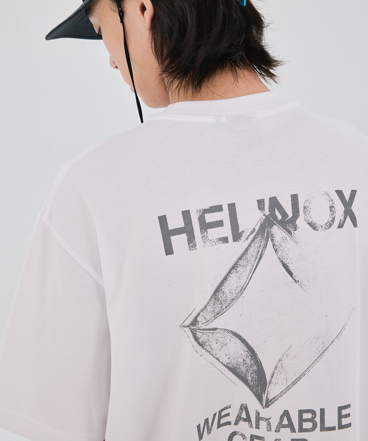 헬리녹스 웨어(HELINOX WEAR) MAGIC HOURS 로고 반팔티셔츠_White