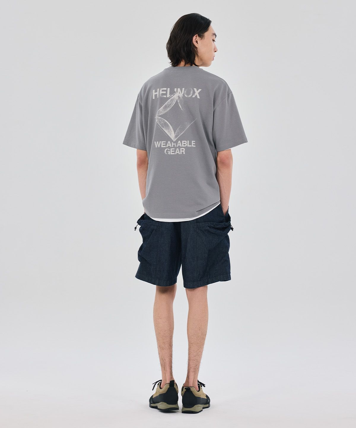 헬리녹스 웨어(HELINOX WEAR) MAGIC HOURS 로고 반팔티셔츠_Grey