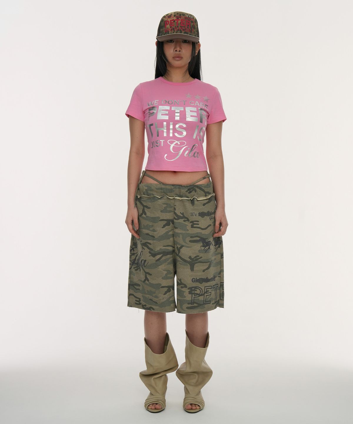 길라아카이브(GILAARCHIVE) STRAP WAIST DOODLE BERMUDA SWEAT SHORTS_CAMO