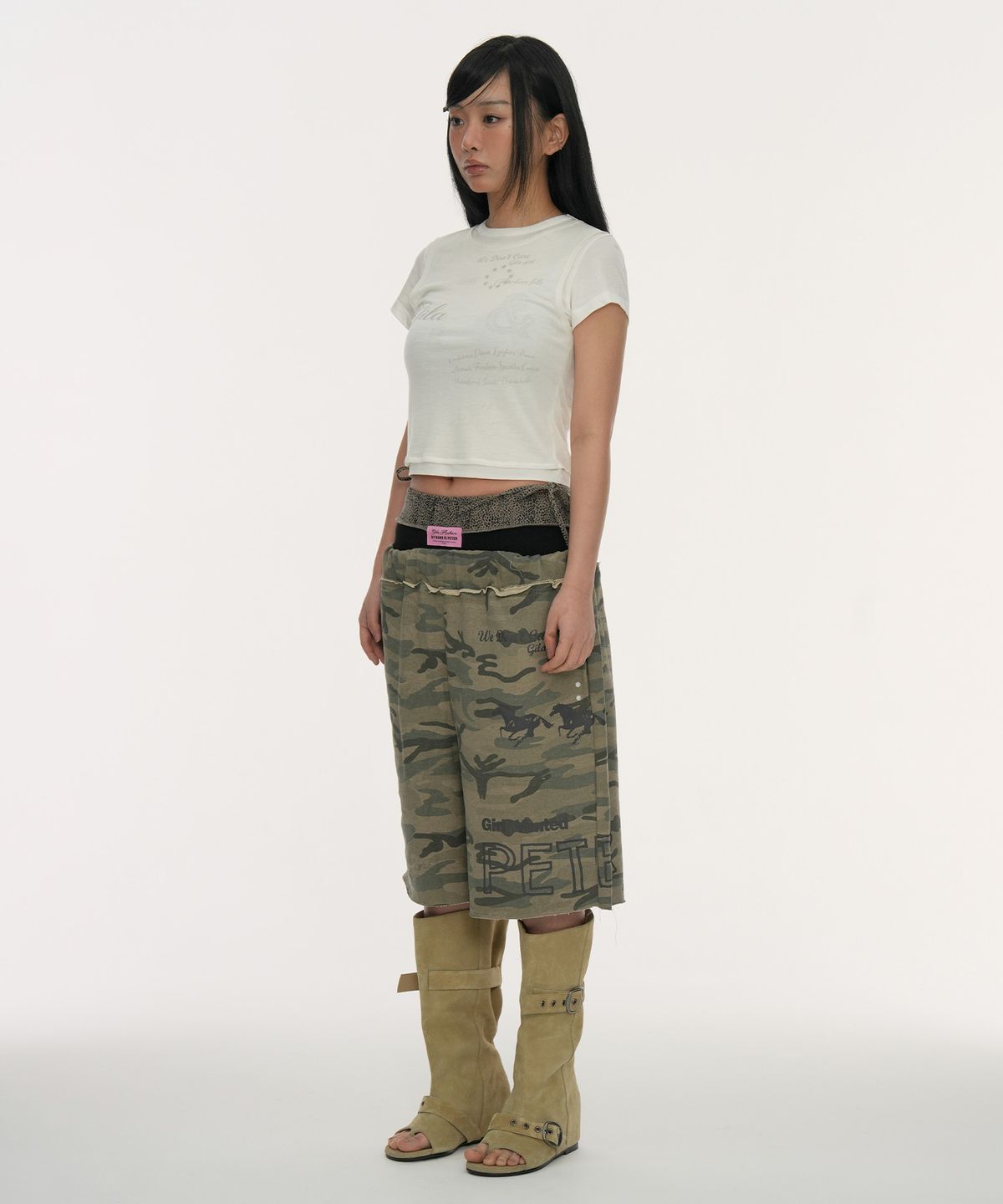 길라아카이브(GILAARCHIVE) LAYERED DOODLE SHEER CROP T-SHIRTS_IVORY