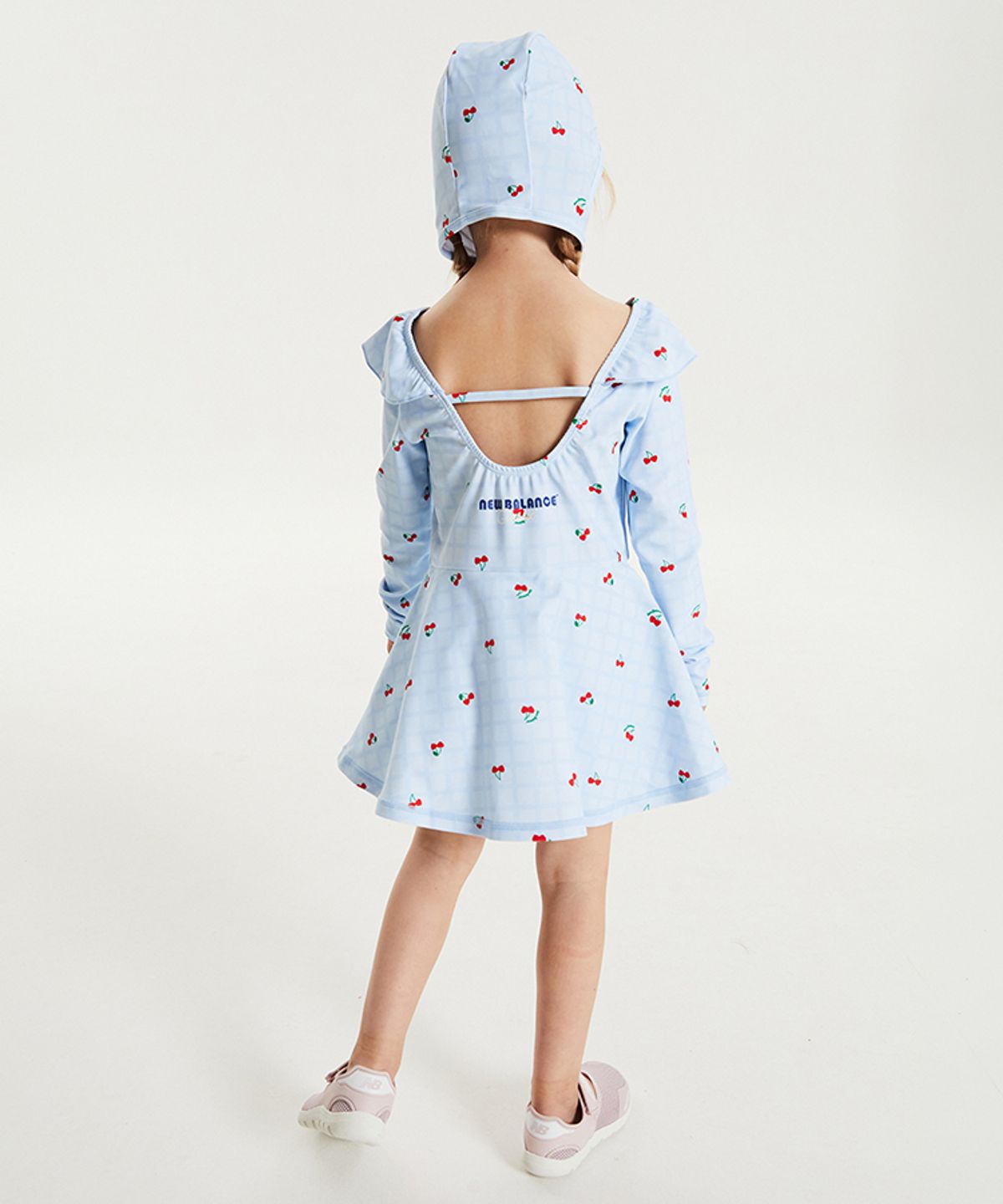 뉴발란스 키즈(NEWBALANCEKIDS) NBgC Cherry Blossom_패턴 원피스 래쉬가드 아동 수영복 NK9RG3773G51