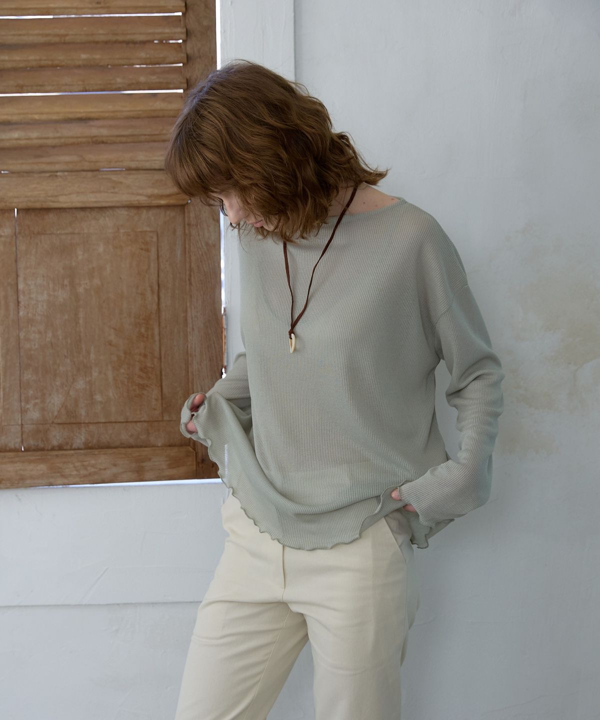 위오이(WIOE) Boat Neck Sheer Top_Khaki