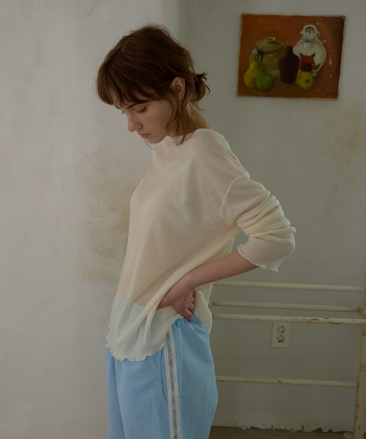 위오이(WIOE) Boat Neck Sheer Top_Ivory