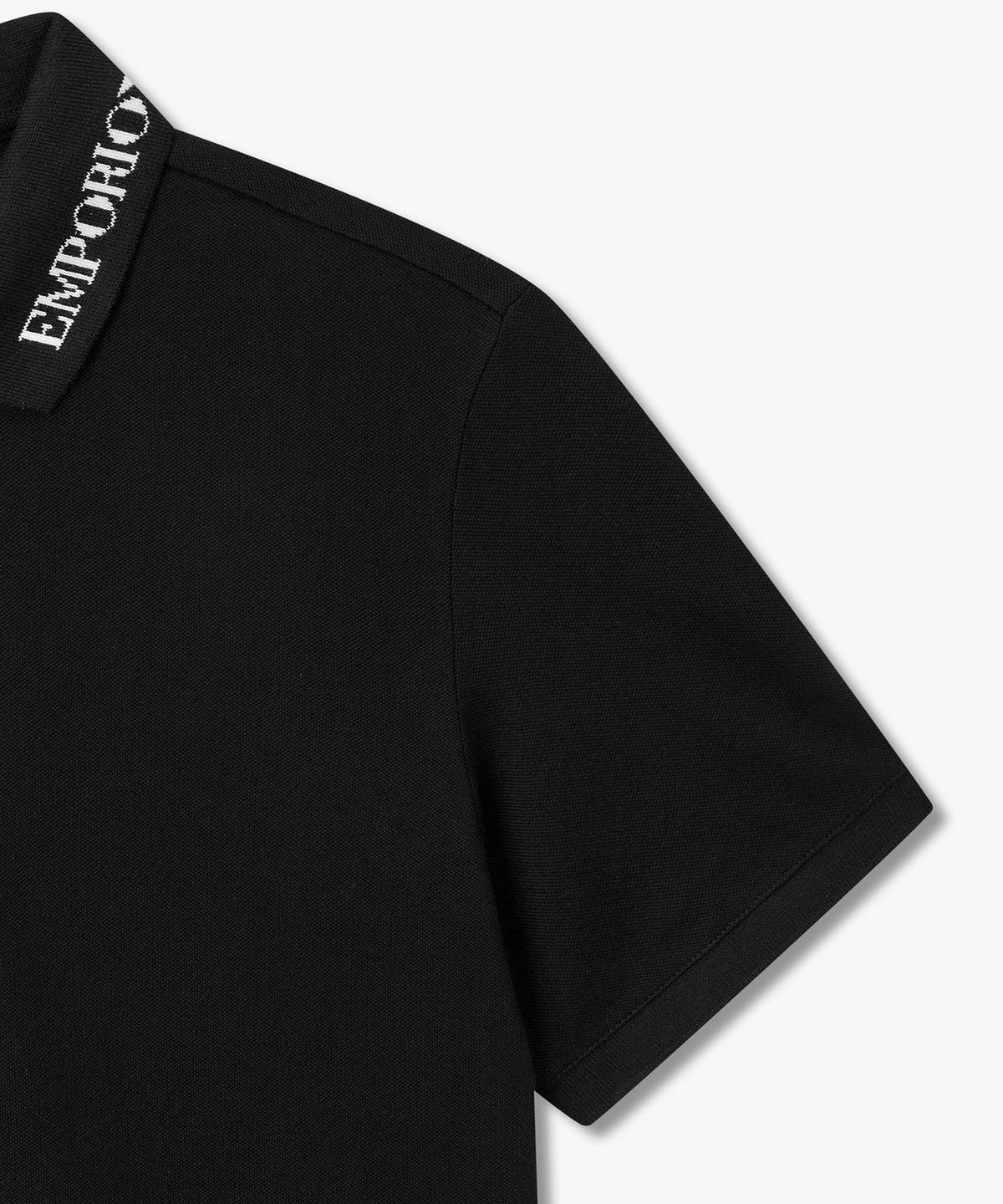 엠포리오 아르마니 언더웨어(EMPORIO ARMANI UNDERWEAR) 남성 로고 카라 비치웨어 폴로 셔츠_블랙 0816115155