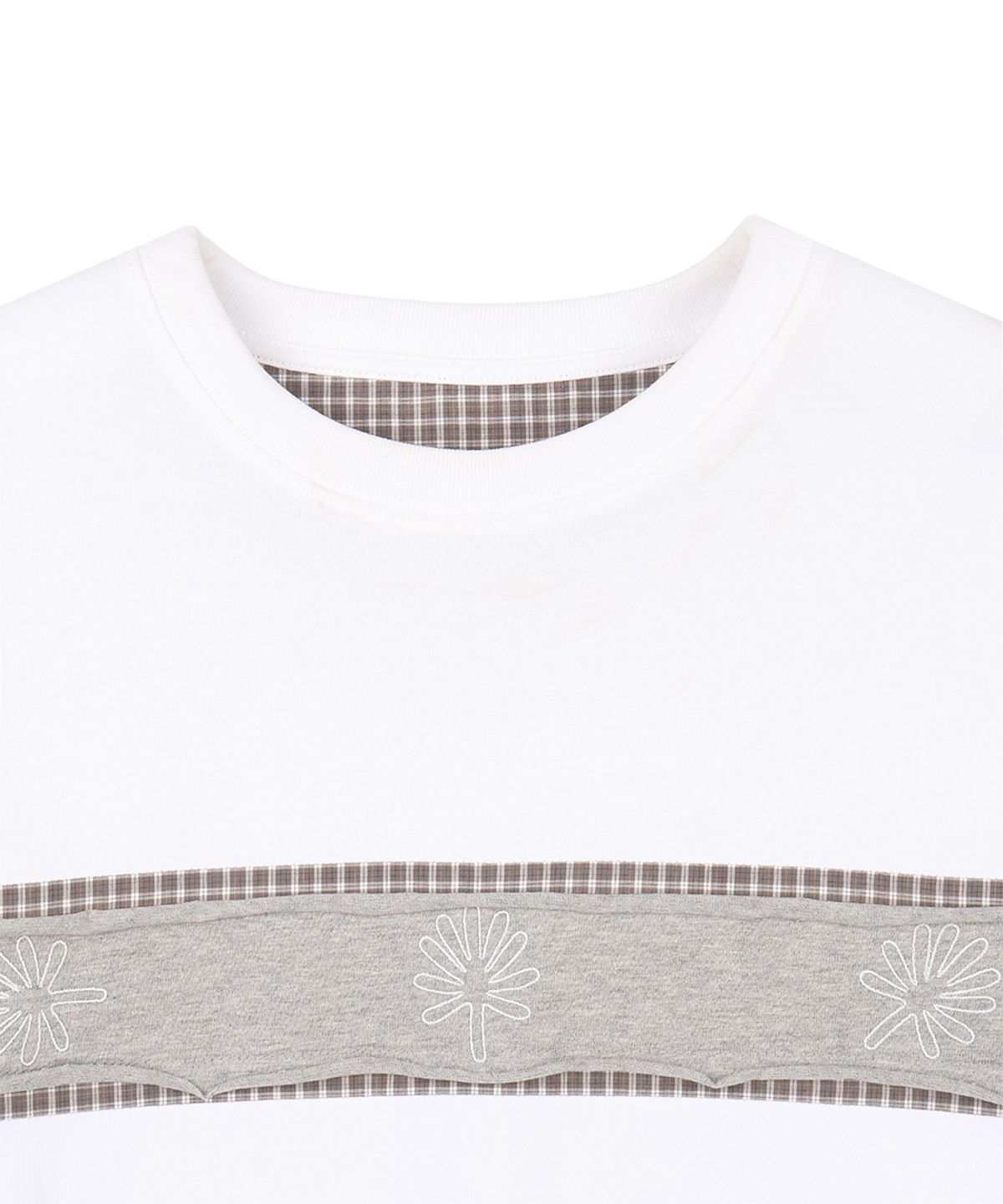 단델(DANDEL) DD check inset symbol tee (WHITE)