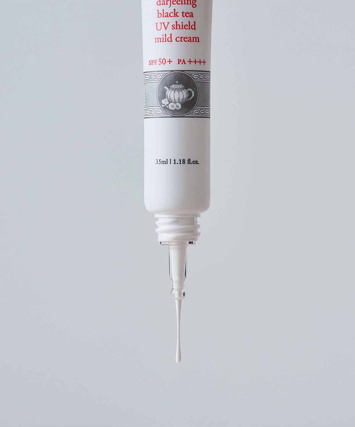 그란디디에(GRANDIDIER) 다즐링 블랙티 마일드 선크림 SPF50+ PA++++