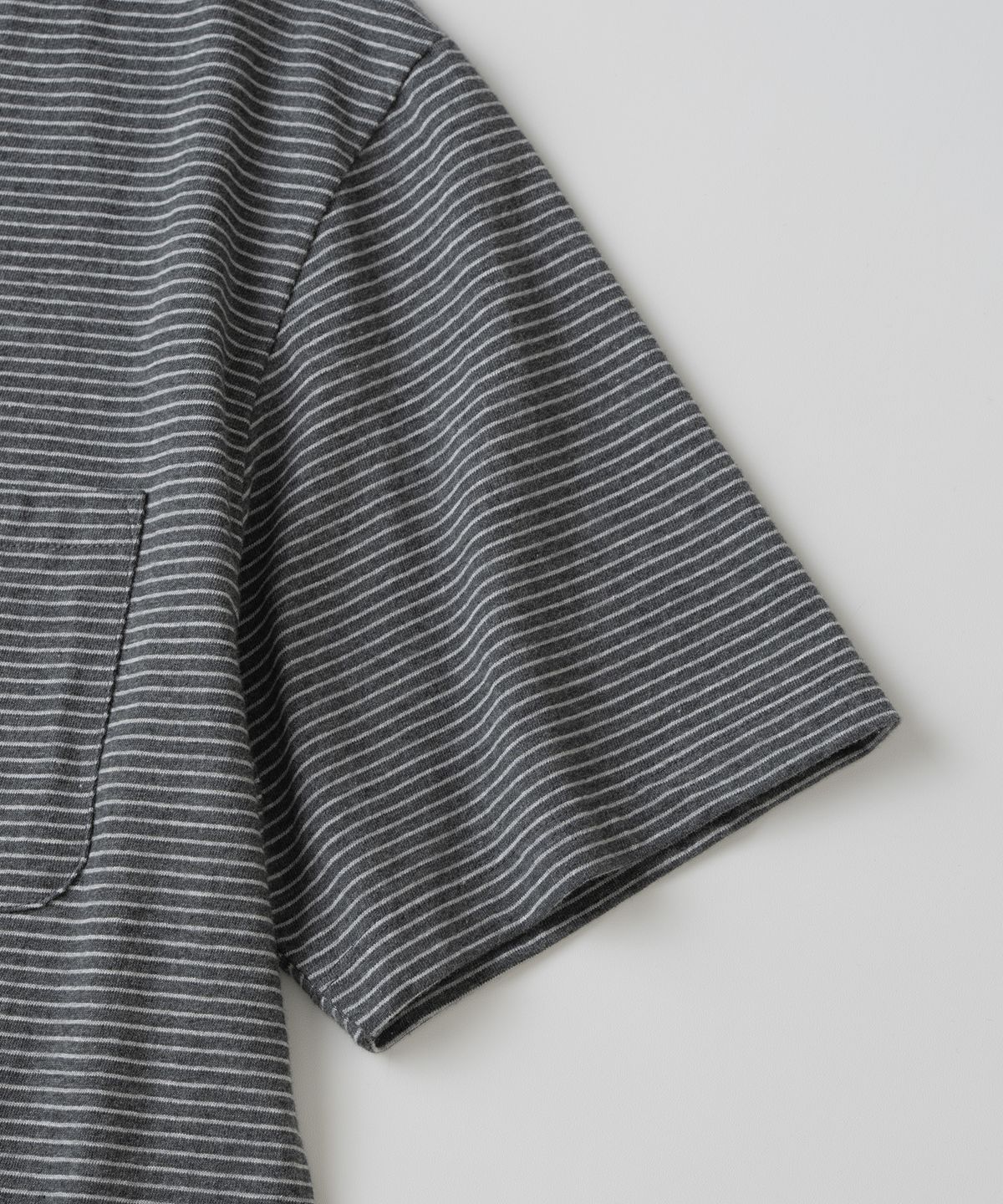 와기(WHAGI) Vintage Stripe S/S Pocket Tee (Charcoal Stripe)