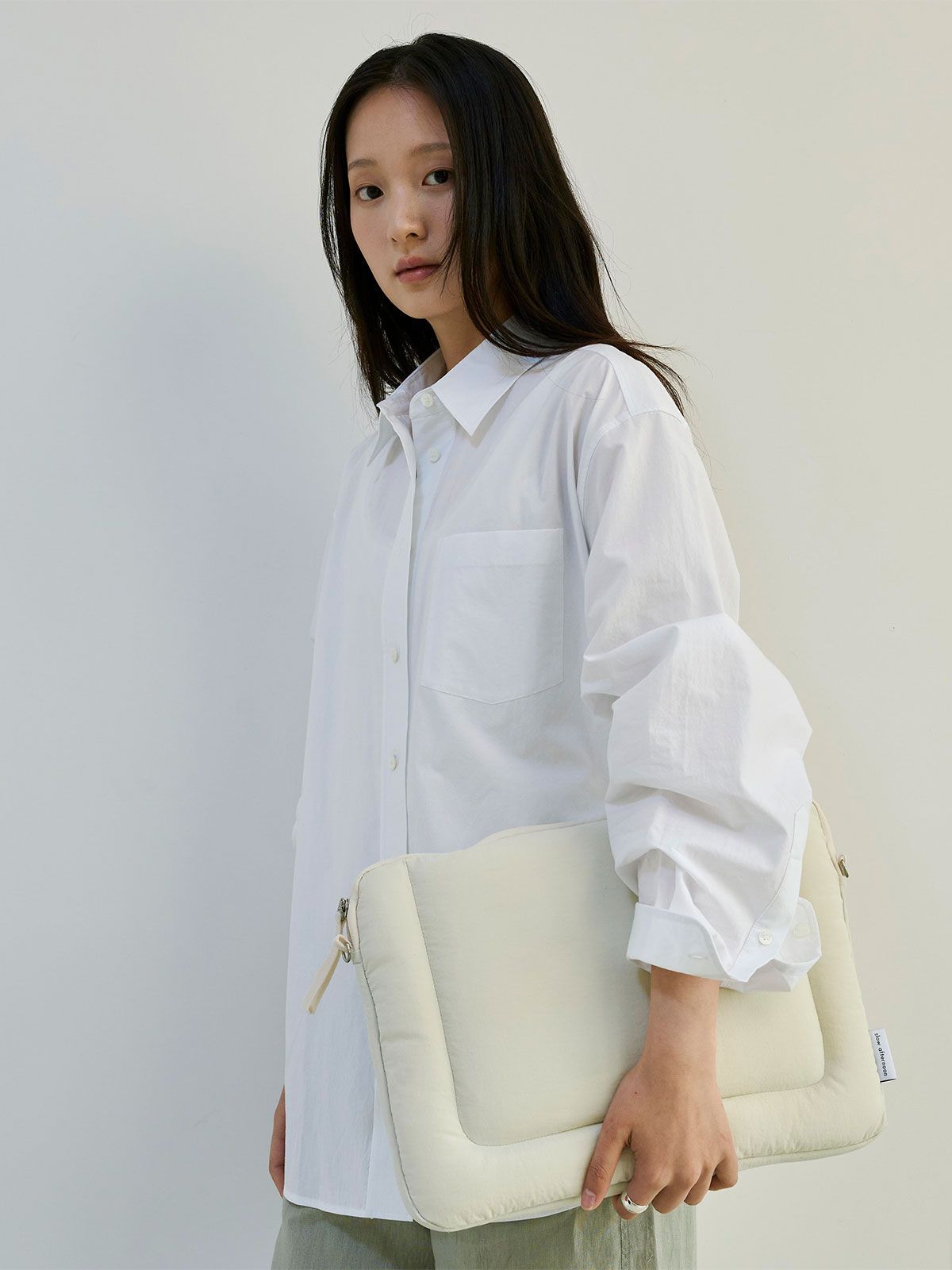 슬로우애프터눈(SLOW AFTERNOON) 오션 랩탑 파우치 백 15-16인치_에크루