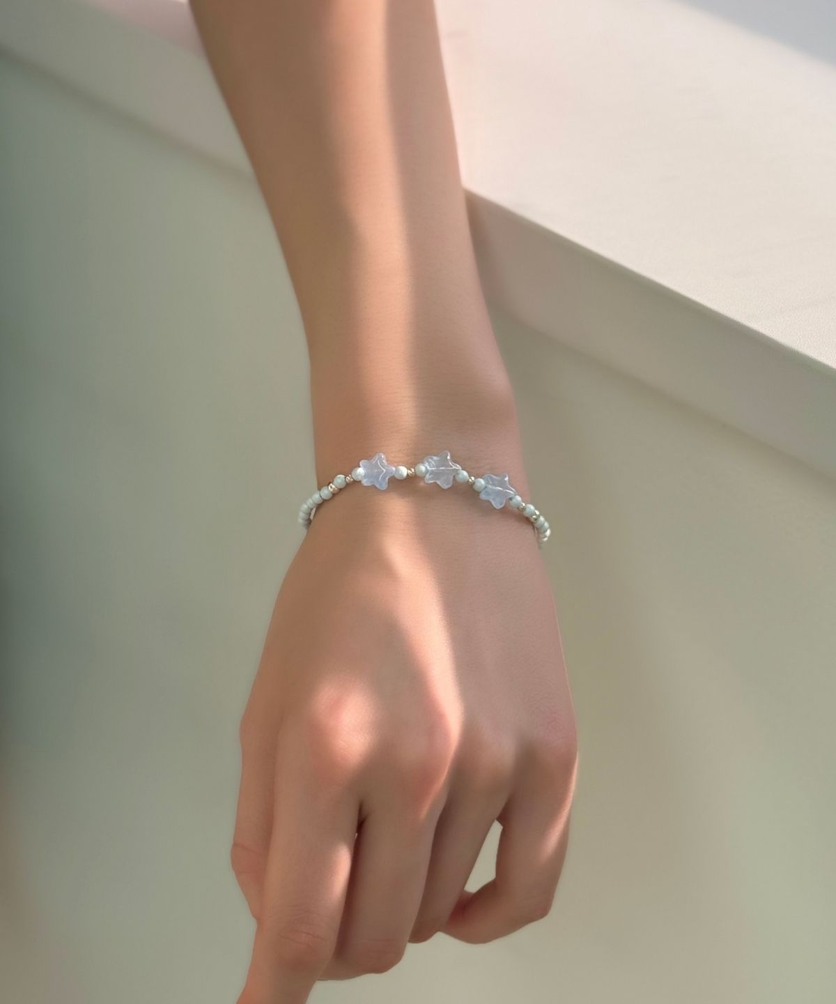 봉보(BONBEAU) Star glass swarovski pearl Bracelet 스타 글라스 스와로브스키 크리스탈 진주 비즈 팔찌 3mm
