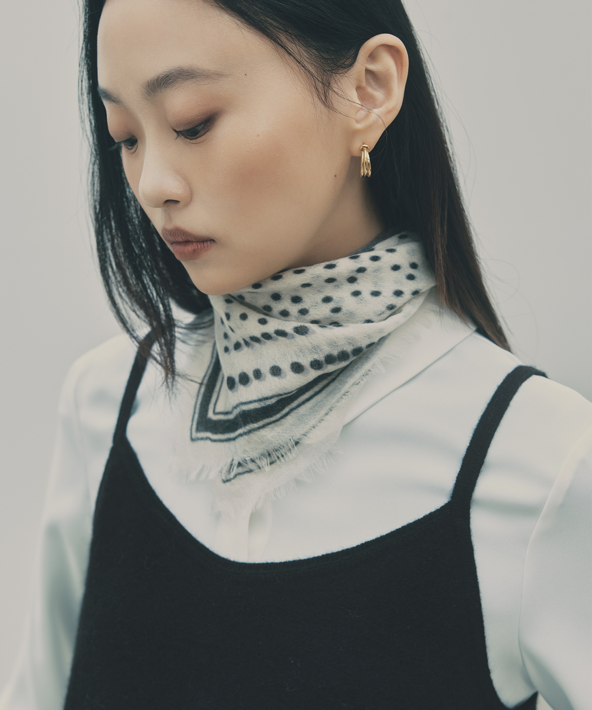 디아레(D.ARE) 에어 캐시미어 쁘띠 스카프 - 아이보리