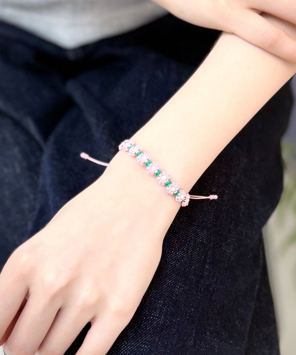 봉보(BONBEAU) Flower garden color knot Bracelet 플라워 가든 핸드메이드 컬러 매듭 팔찌