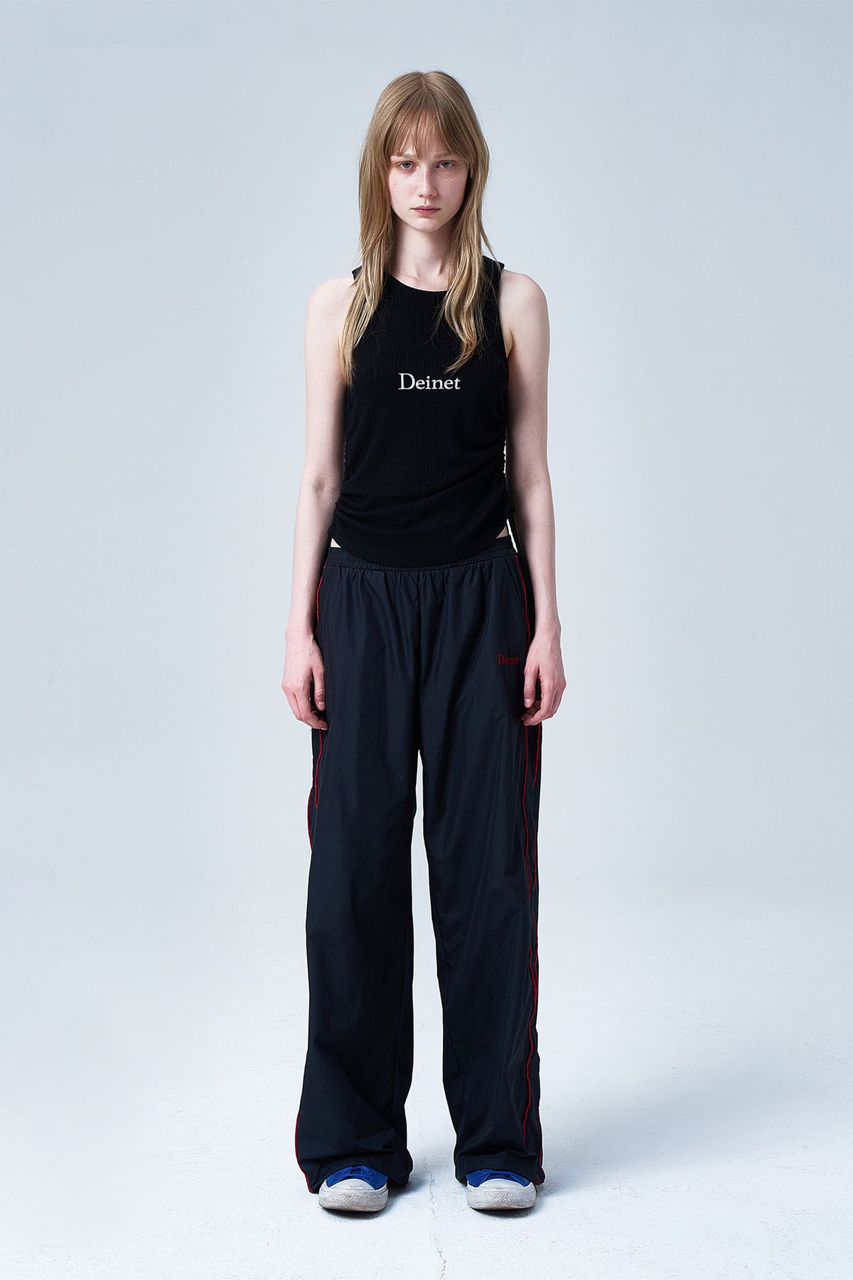 다이닛(DEINET) SOLID NYLON PANTS IN BLACK