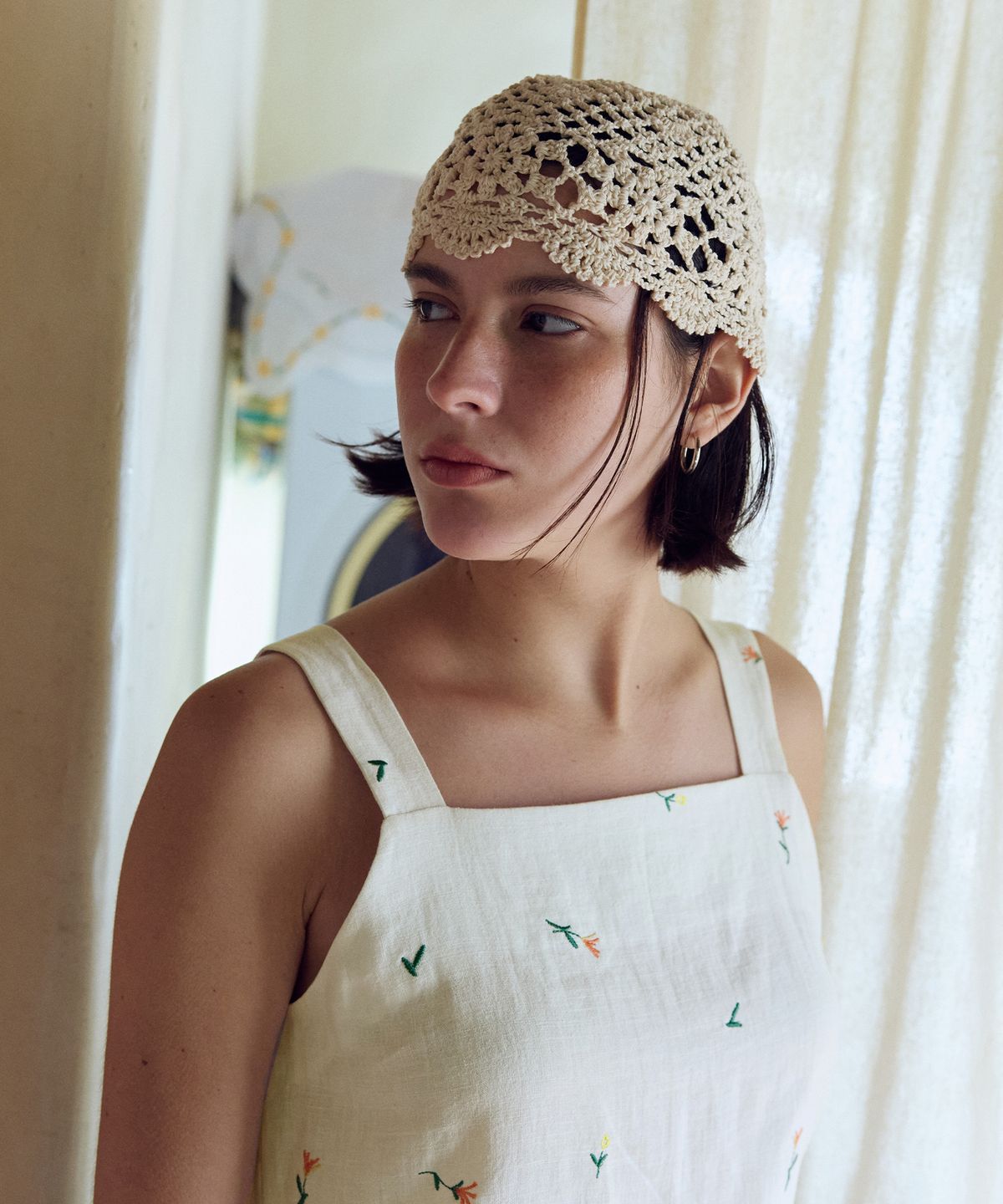 프리터(FRITUR) Bloom Embroidered Sleeveless Top White_F262BL04