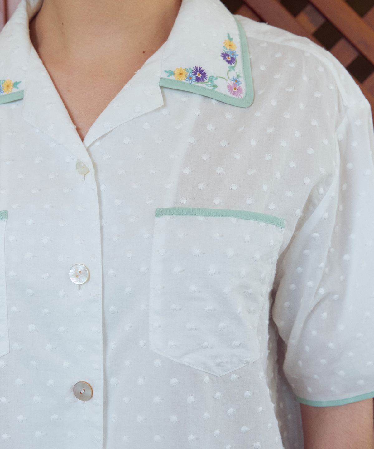 프리터(FRITUR) Daisy Embroidery Collar Shirt White_F262SH05