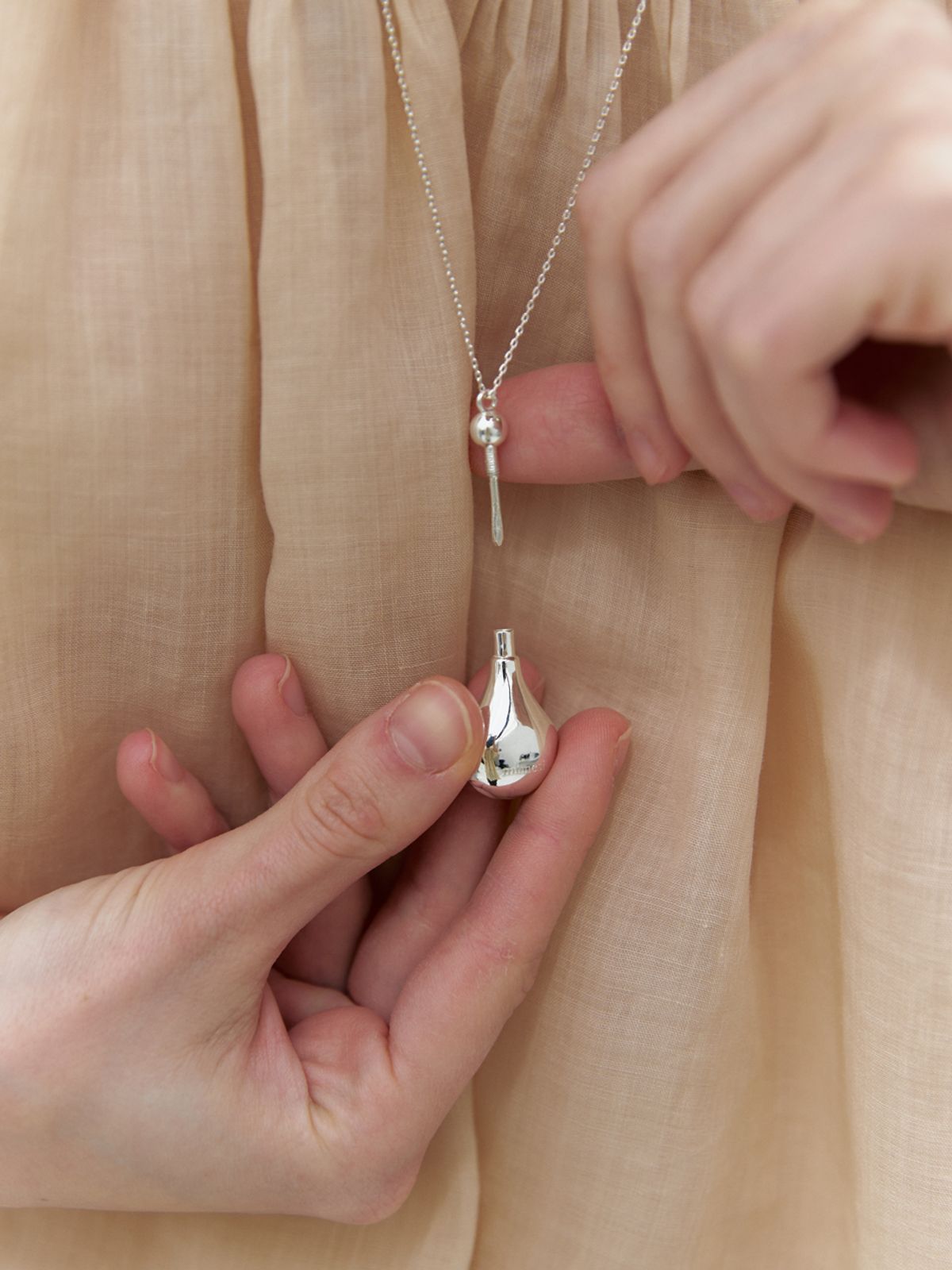 미메시(MIMESI) Perfume Bottle Long Necklace