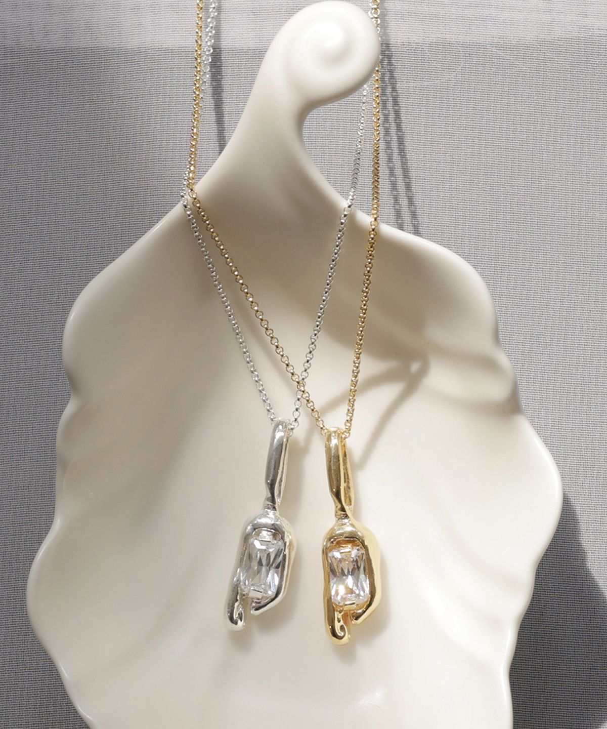 레인디어(REINDEER) ECLAT NECKLACE 02