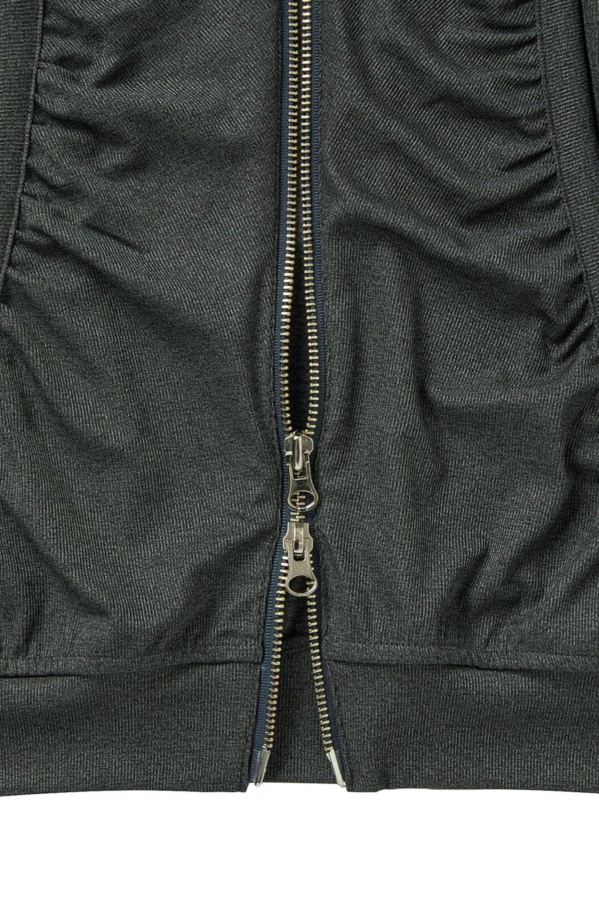 다이닛(DEINET) SHIRRING HOOD ZIP UP IN DARK GREY