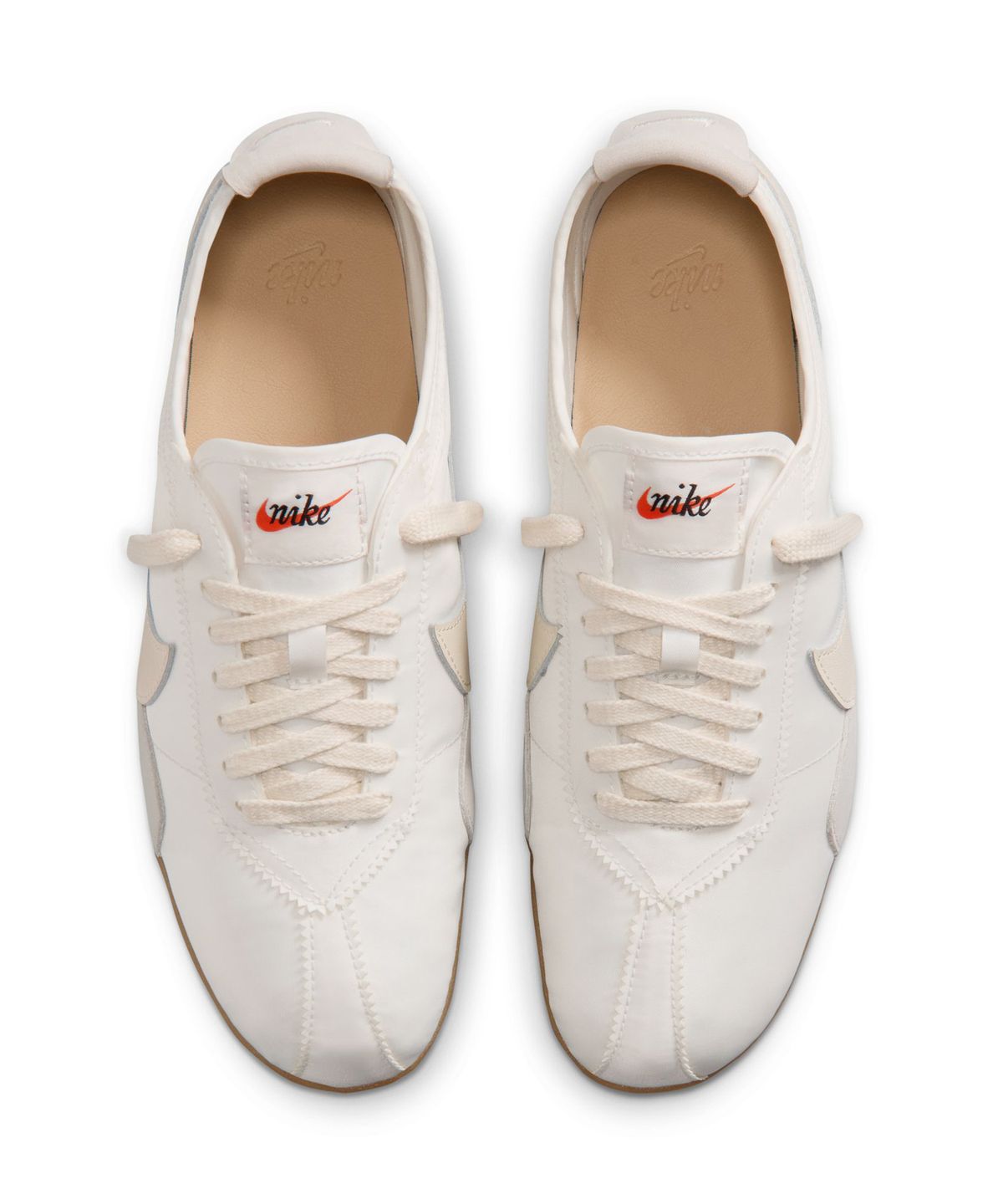 나이키(NIKE) 문 슈 OG W - 서밋 화이트:검 라이트 브라운:소프트 펄 / IW0955-100