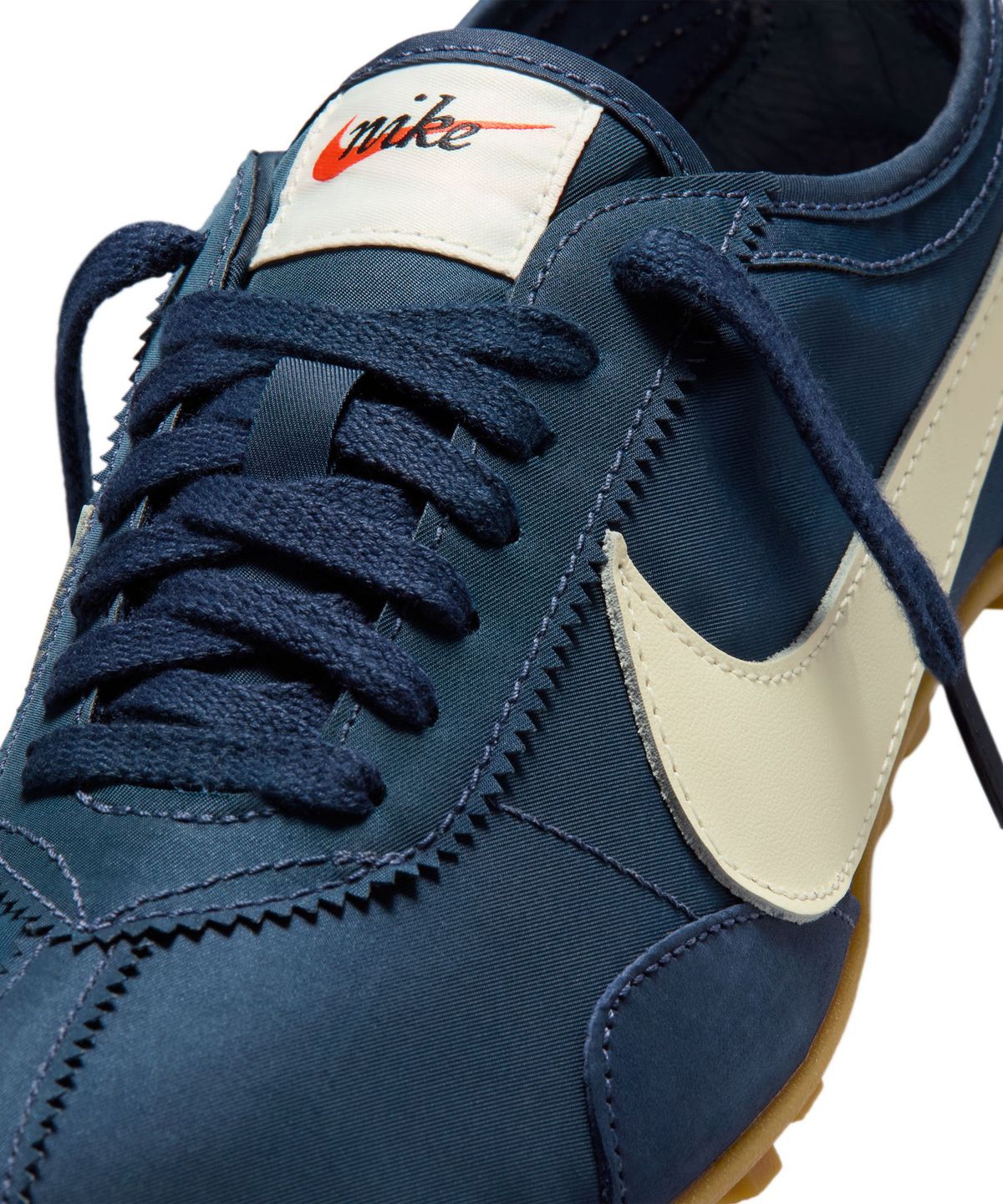 나이키(NIKE) 문 슈 OG W - 미드나이트 네이비:검 라이트 브라운:소프트 펄 / IW0955-400