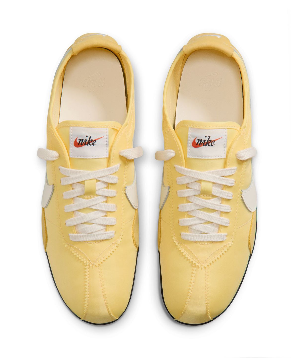 나이키(NIKE) 문 슈 OG W - 소프트 옐로우:블랙:소프트 펄 / IW0955-700