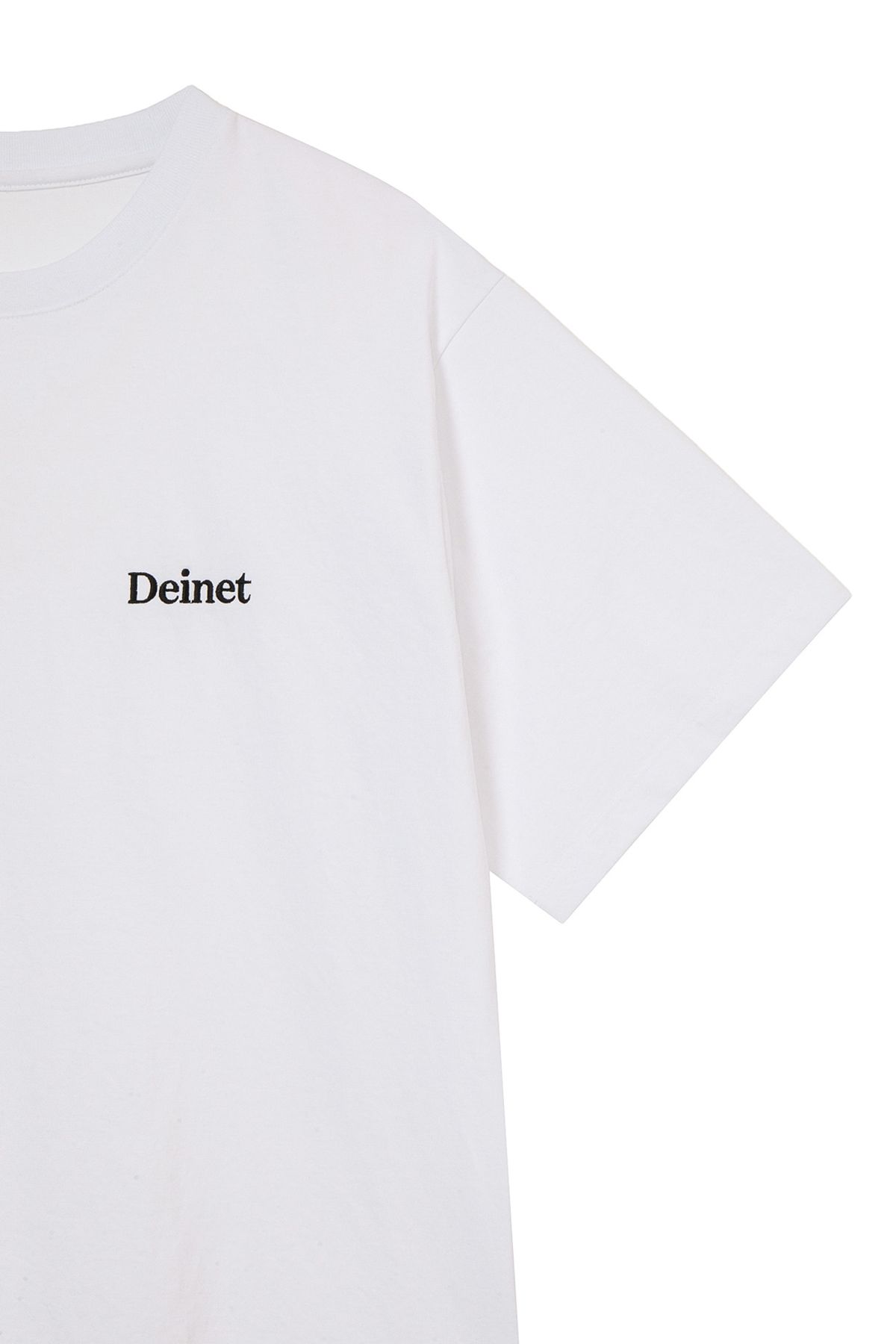 다이닛(DEINET) LOGO EMBROIDERY OVERSIZED T-SHIRT IN WHITE