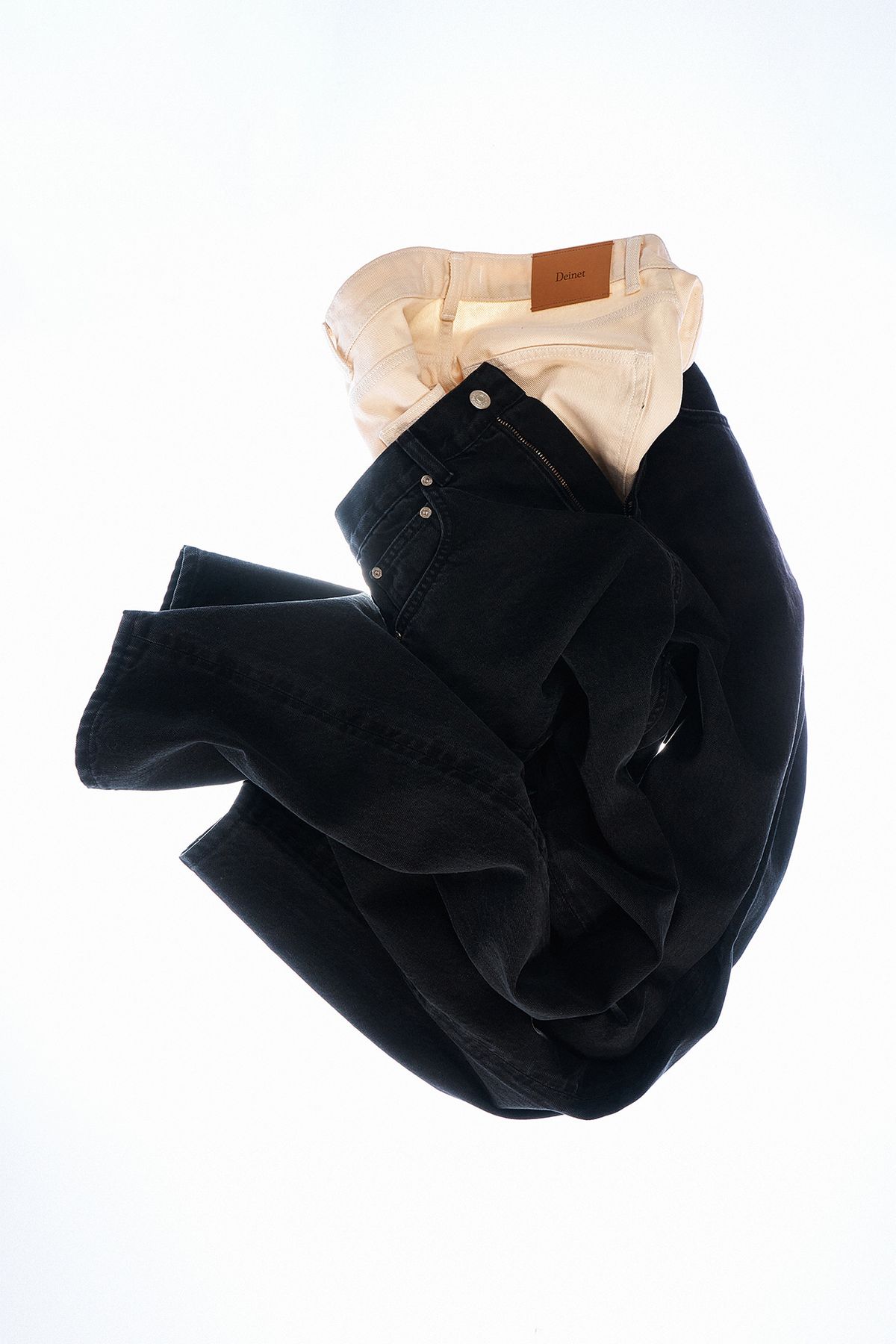 다이닛(DEINET) TWILL COTTON JEANS IN BLACK
